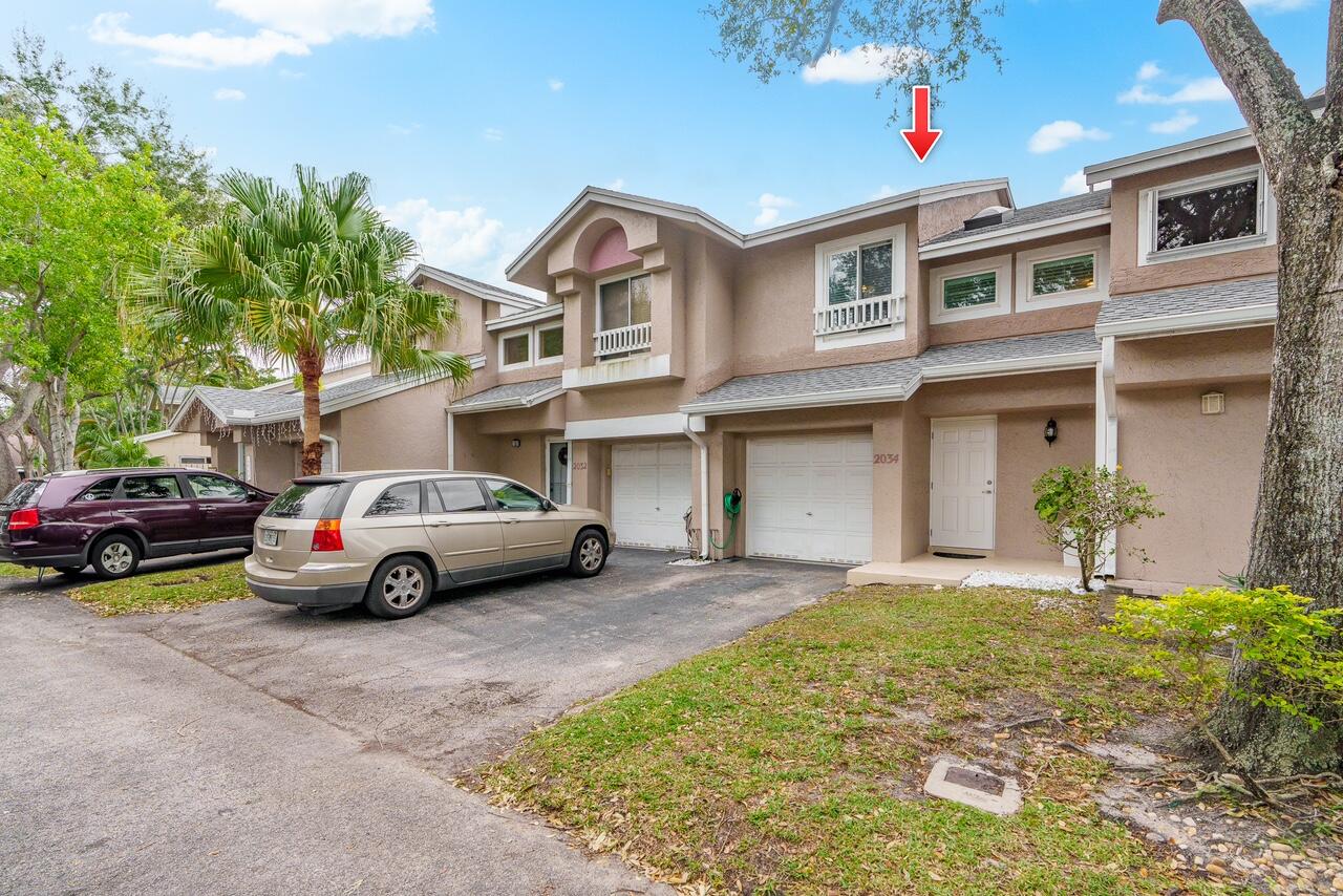 2034 Discovery Circle E, Deerfield Beach