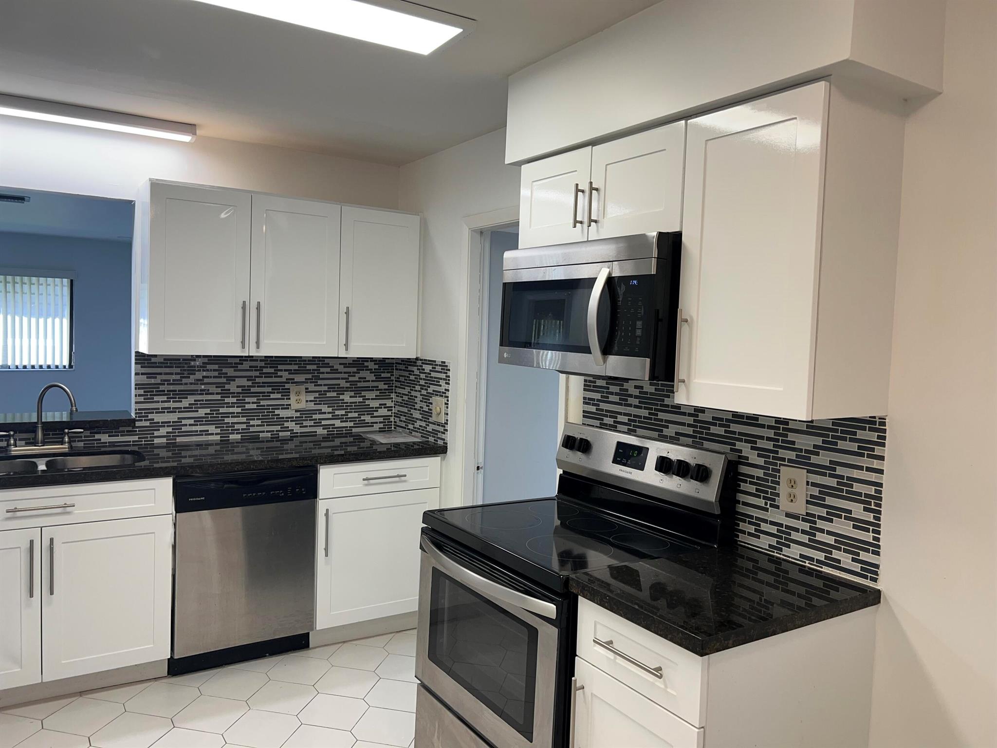 14880 Wildflower Ln Lane