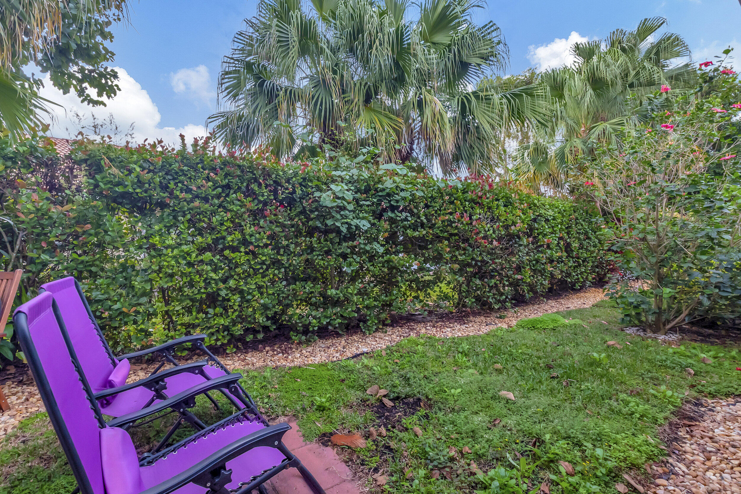 6112 Petunia Road