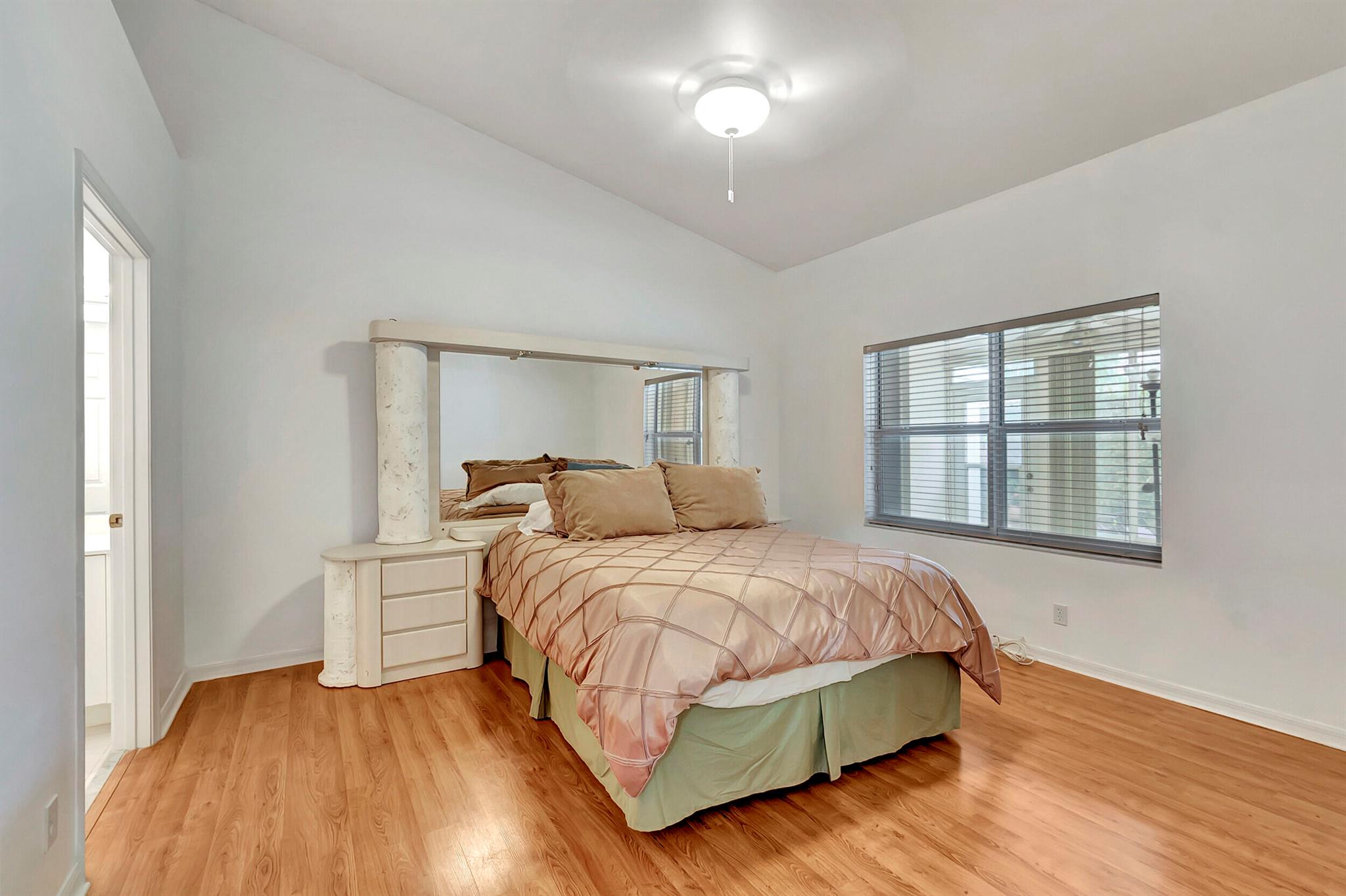 6112 Petunia Road