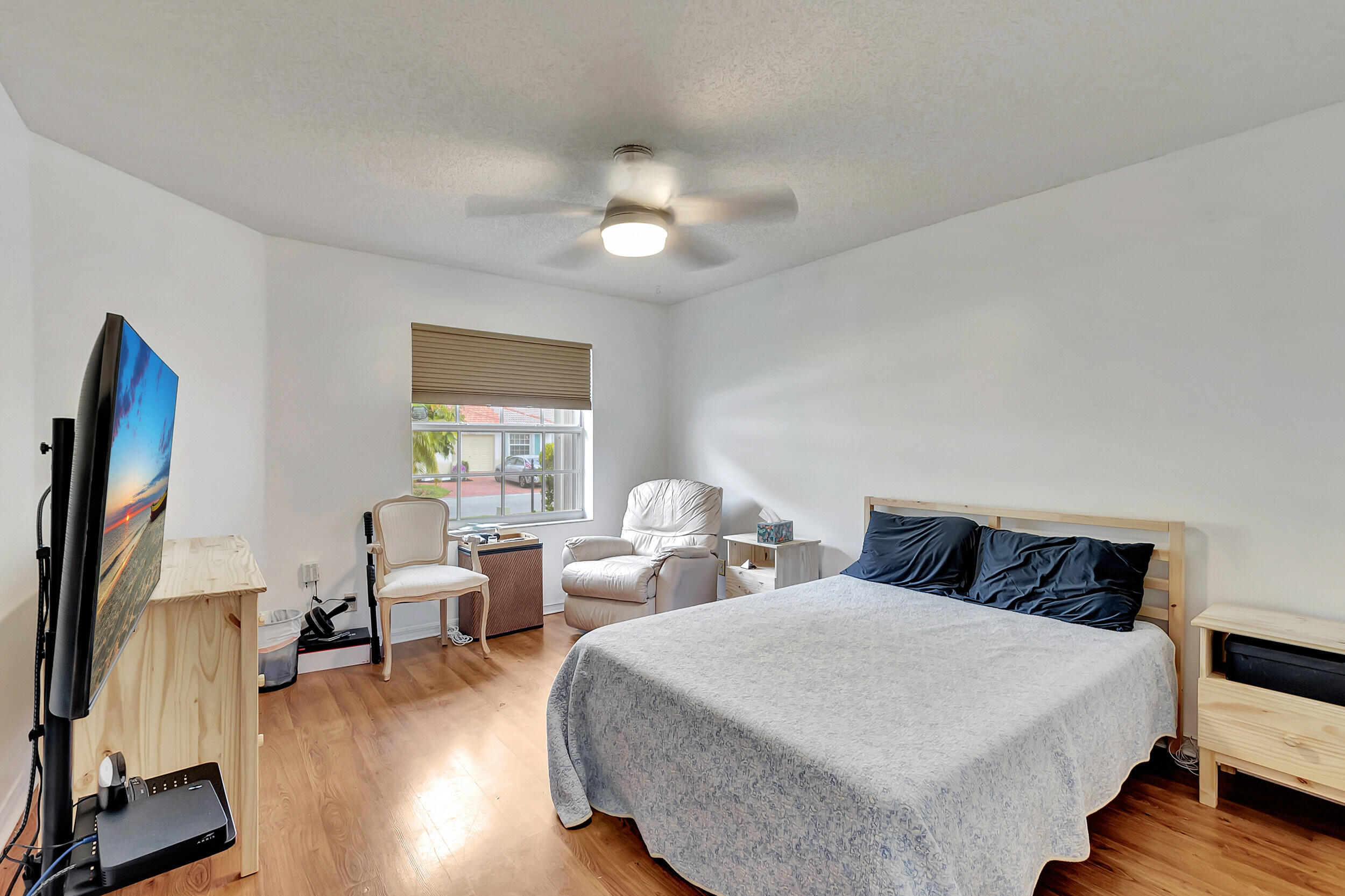 6112 Petunia Road
