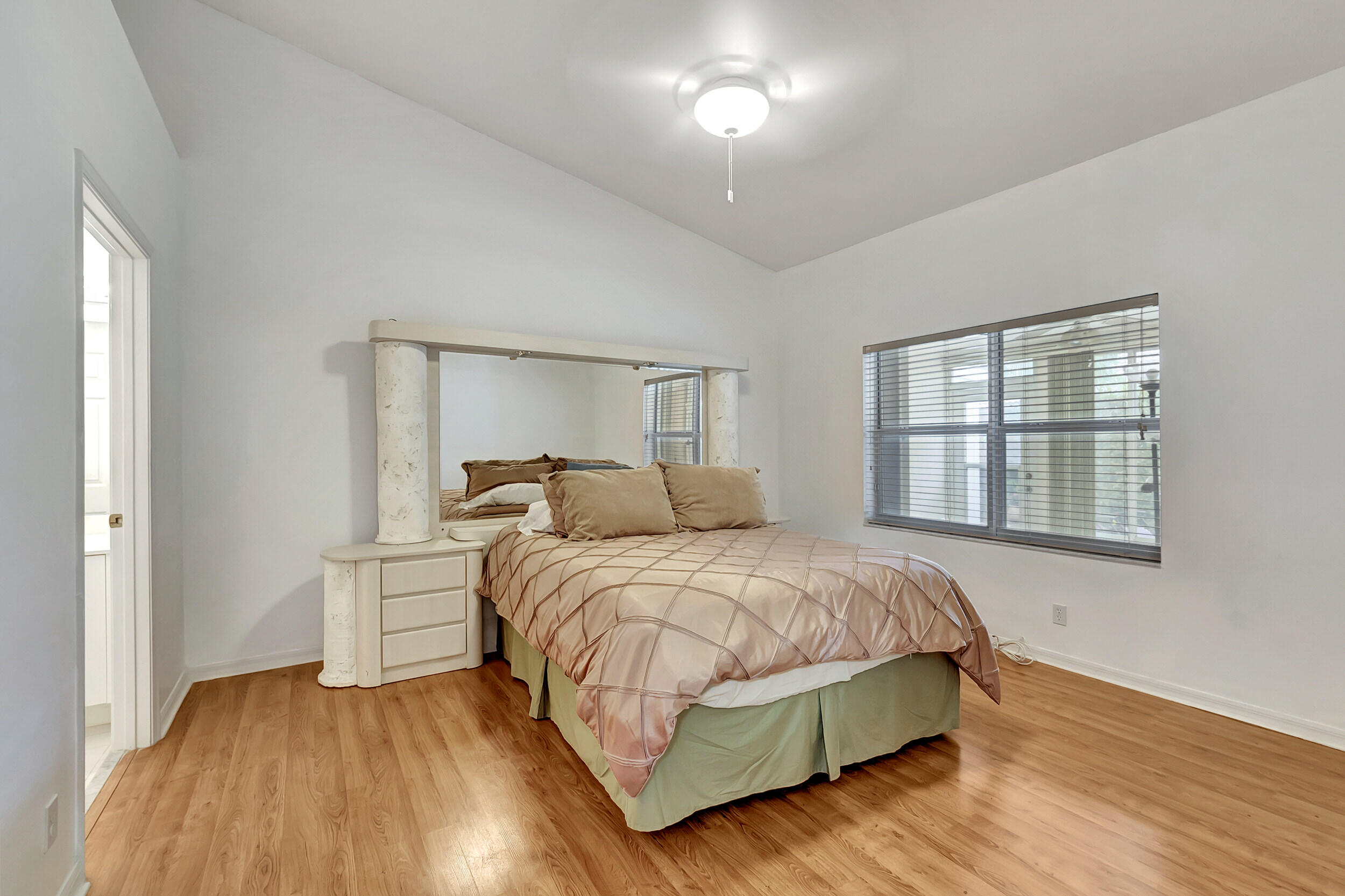 6112 Petunia Road
