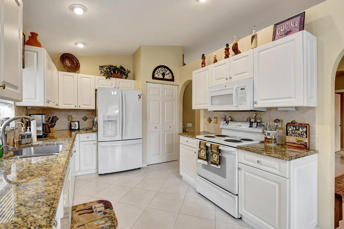 6595 Sherbrook Drive