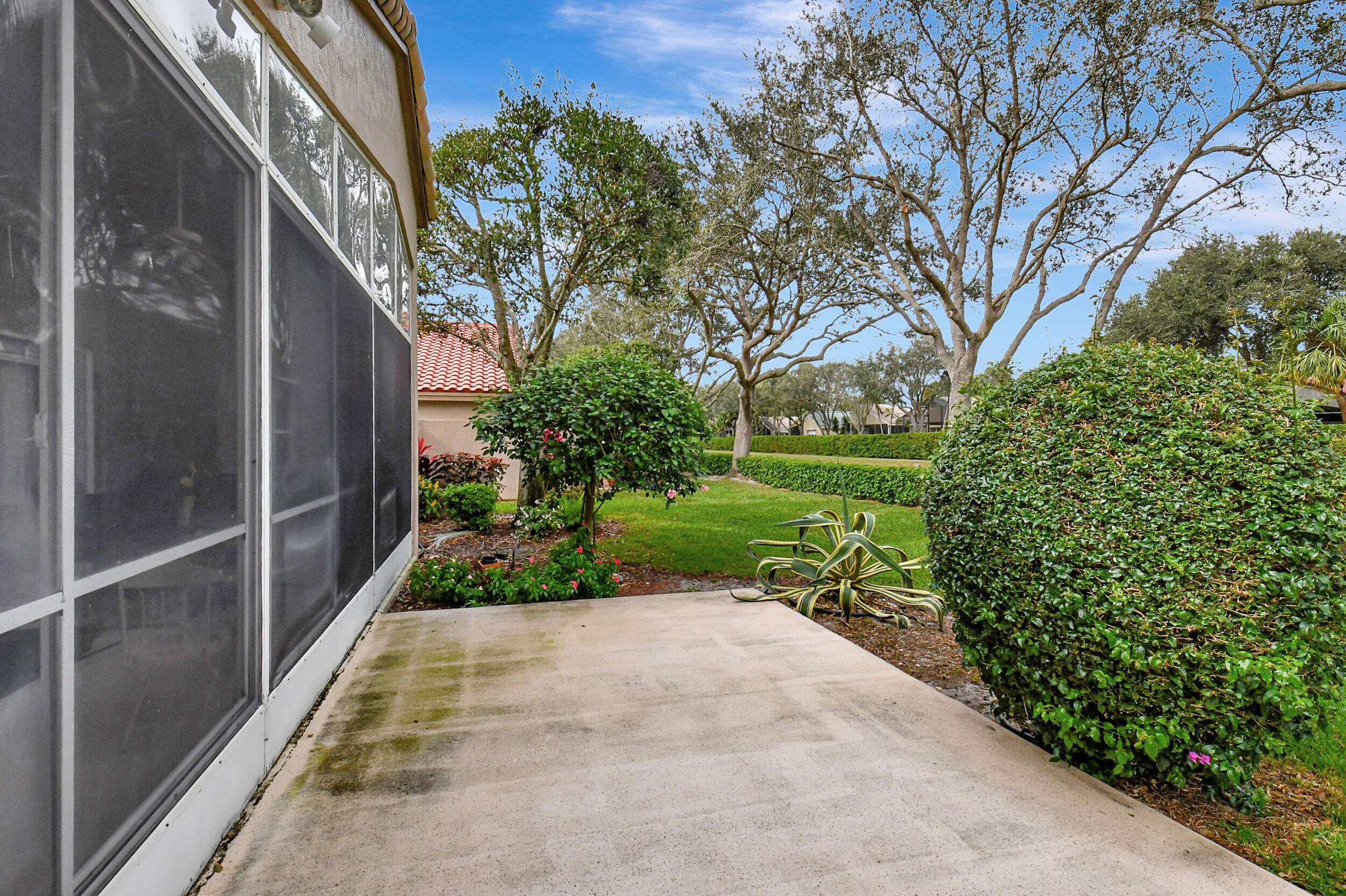 6595 Sherbrook Drive