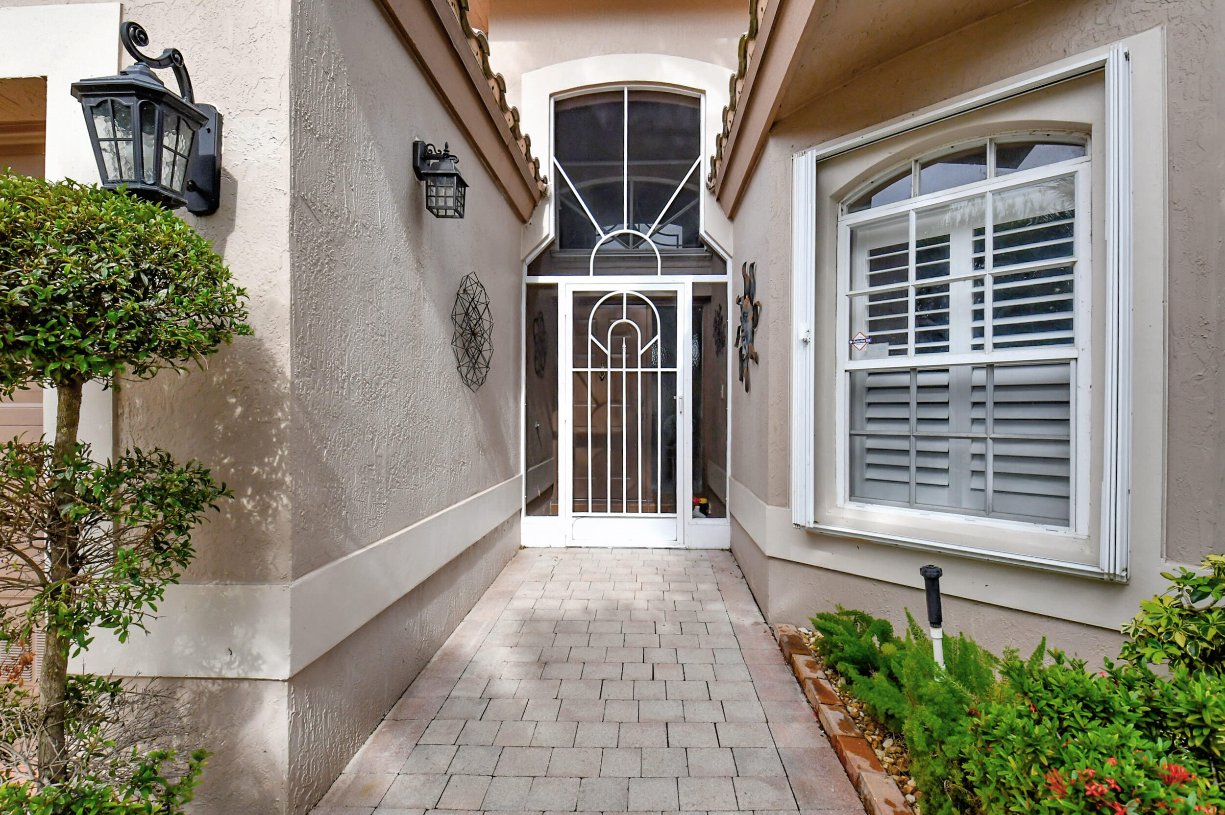 6595 Sherbrook Drive