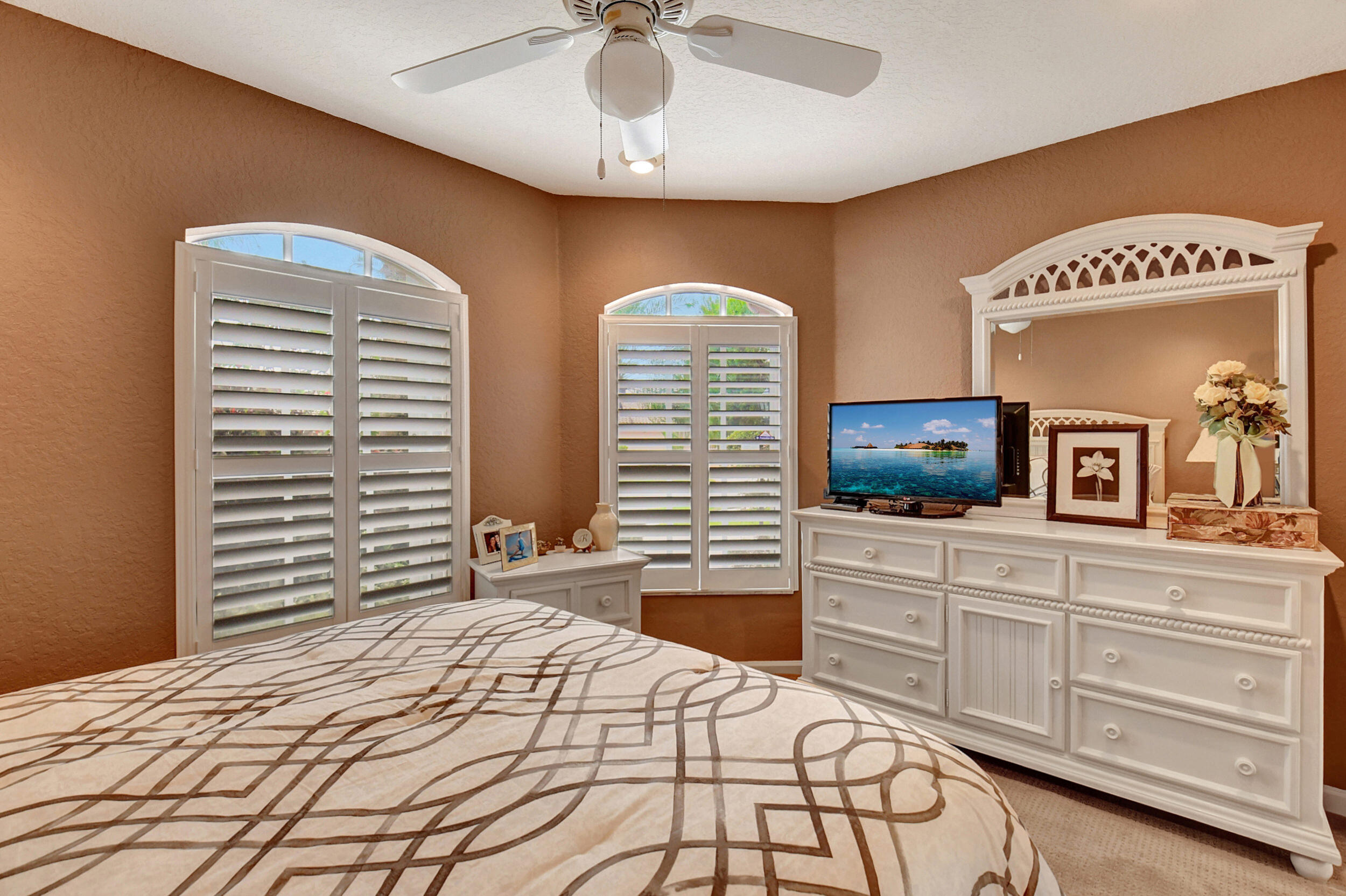 6595 Sherbrook Drive