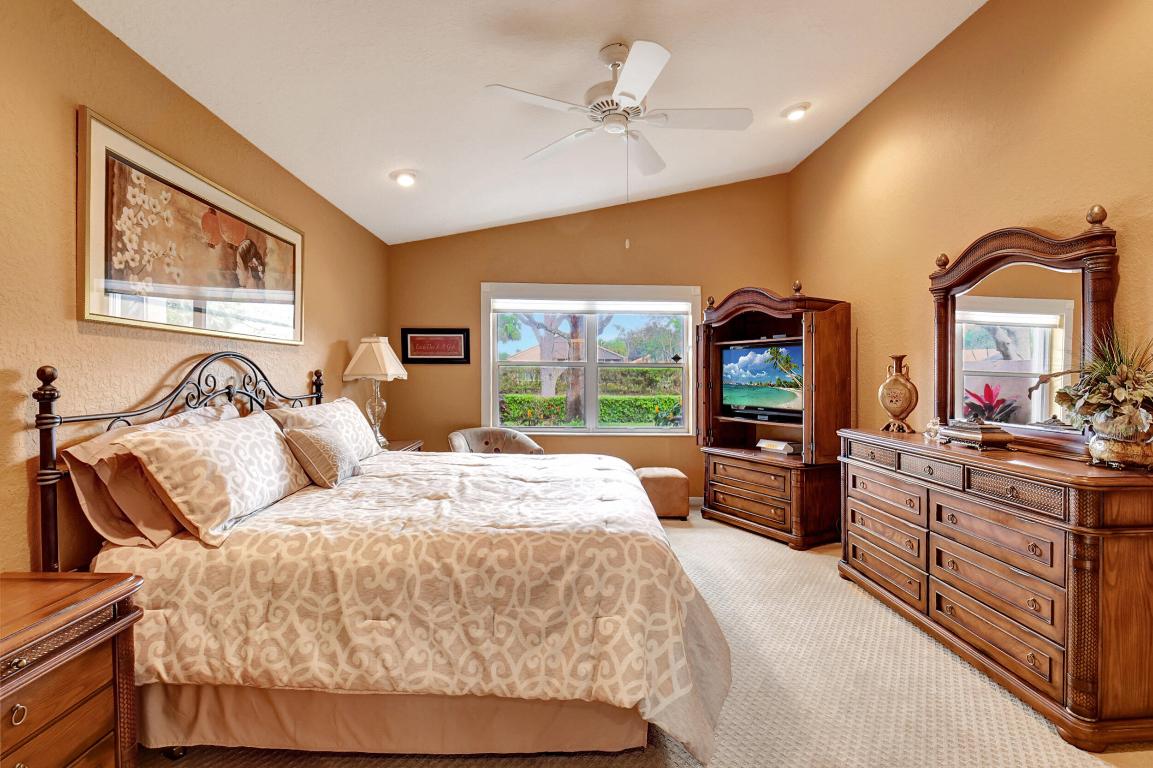 6595 Sherbrook Drive