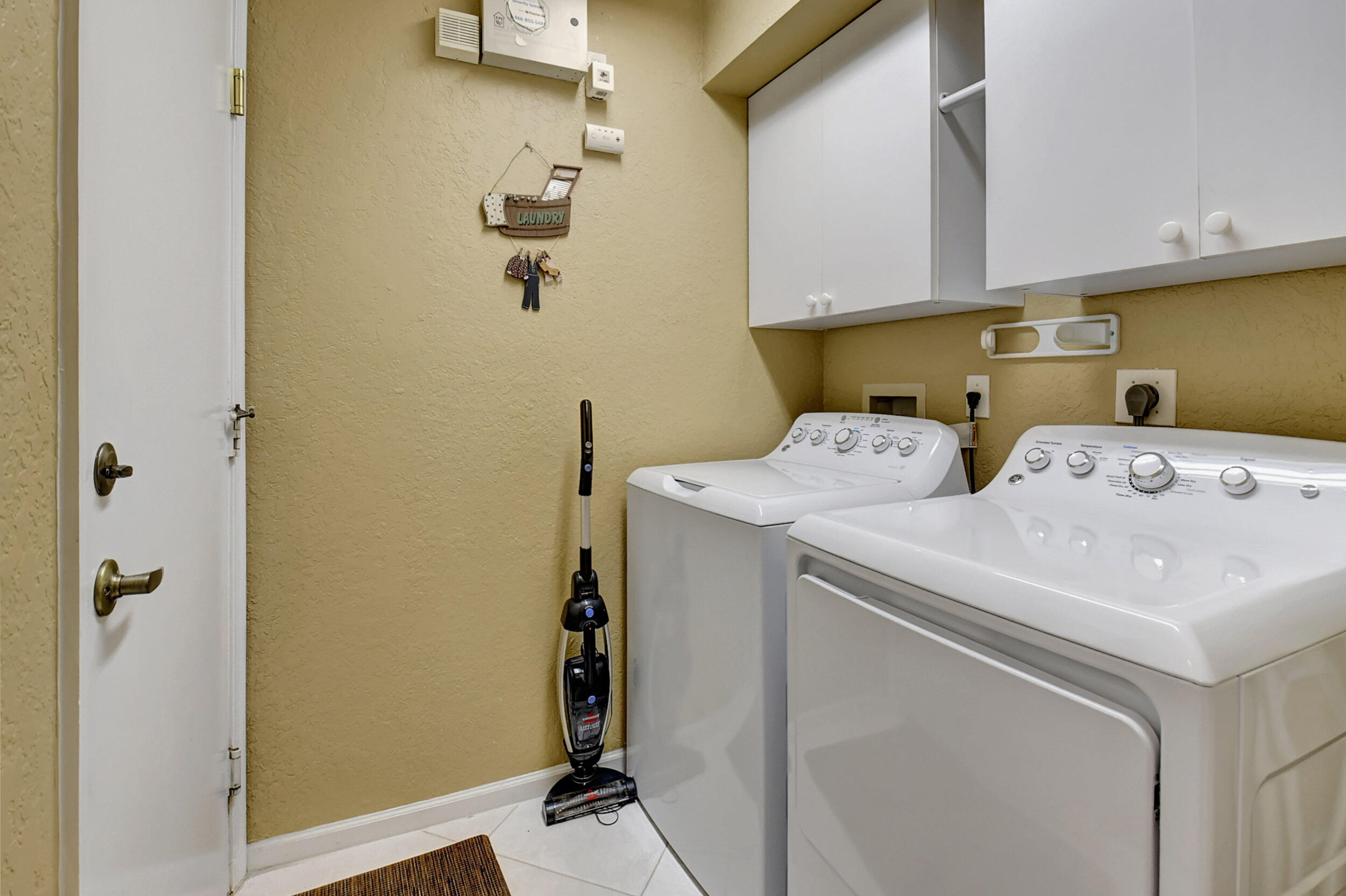 6595 Sherbrook Drive