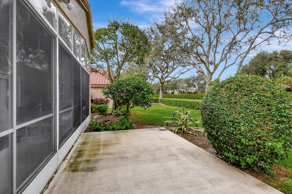 6595 Sherbrook Drive