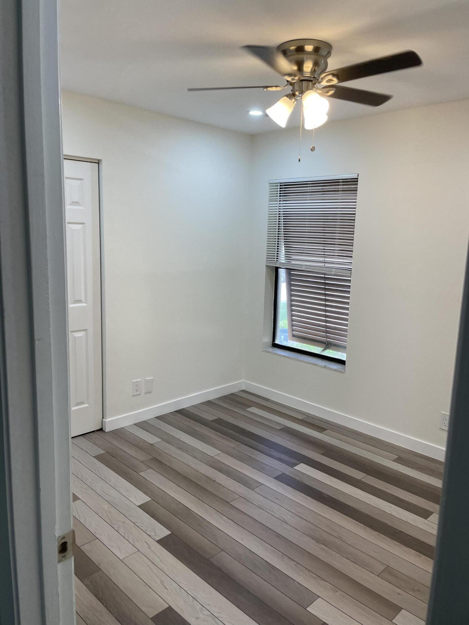 3939 NE 5th Avenue Unit: C201