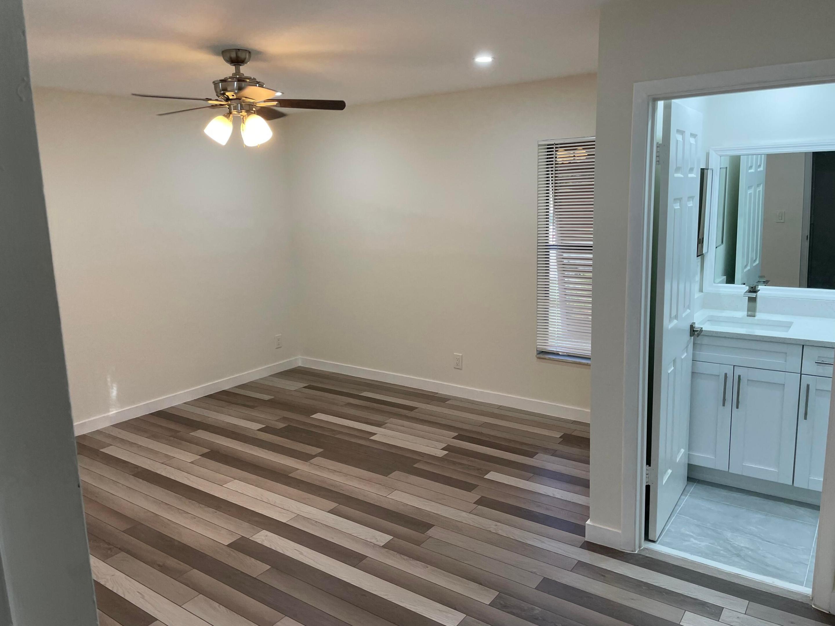 3939 NE 5th Avenue Unit: C201
