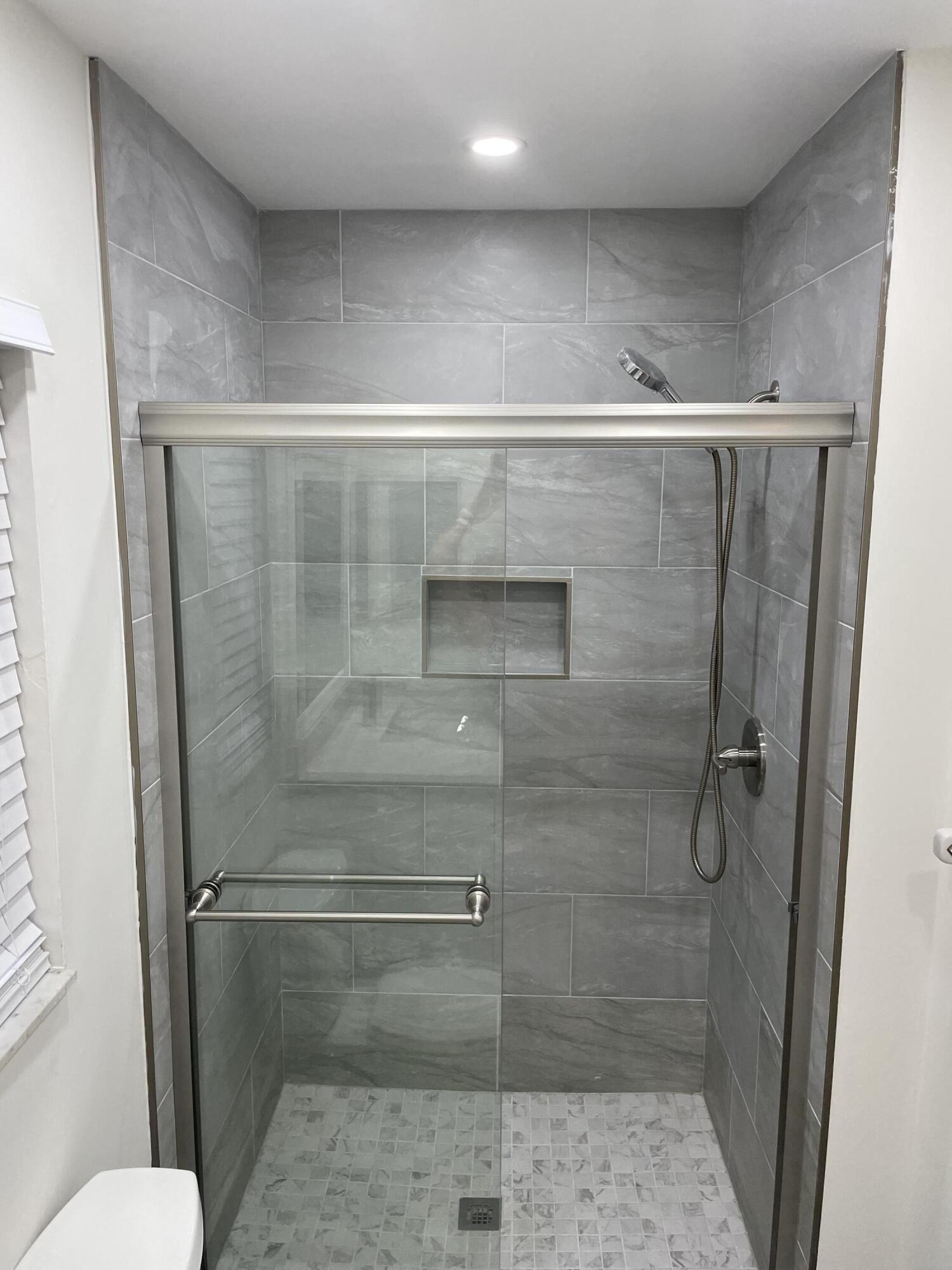 3939 NE 5th Avenue Unit: C201