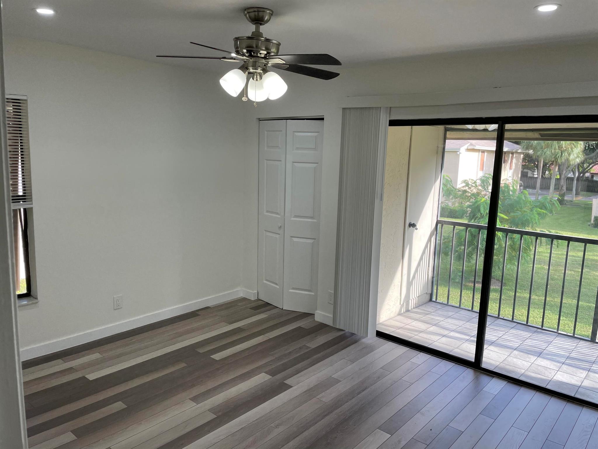 3939 NE 5th Avenue Unit: C201