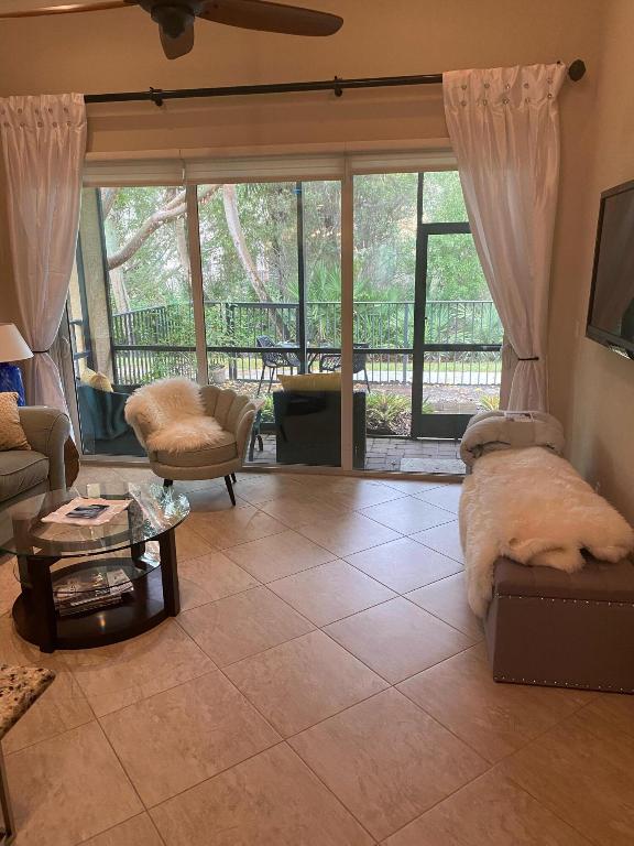 4635 Mediterranean Circle, Palm Beach Gardens