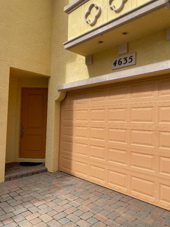 4635 Mediterranean Circle, Palm Beach Gardens