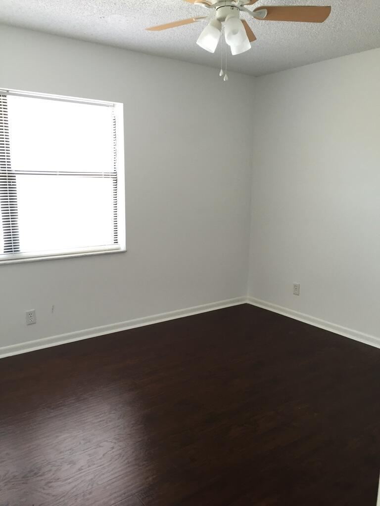 16344 Country Lake Circle