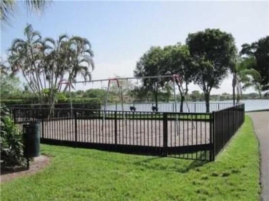 16344 Country Lake Circle