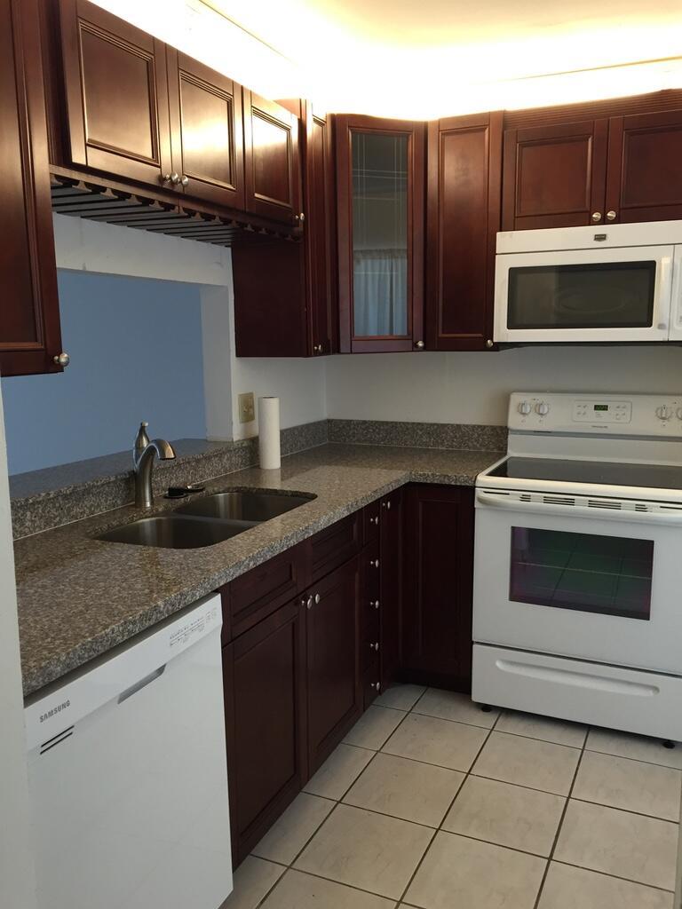 16344 Country Lake Circle