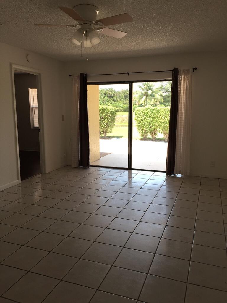 16344 Country Lake Circle