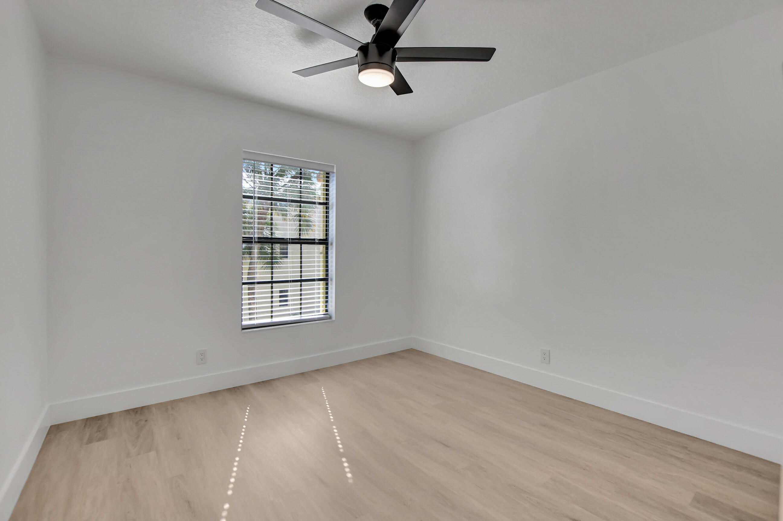 321 Olivewood Place Unit: O221