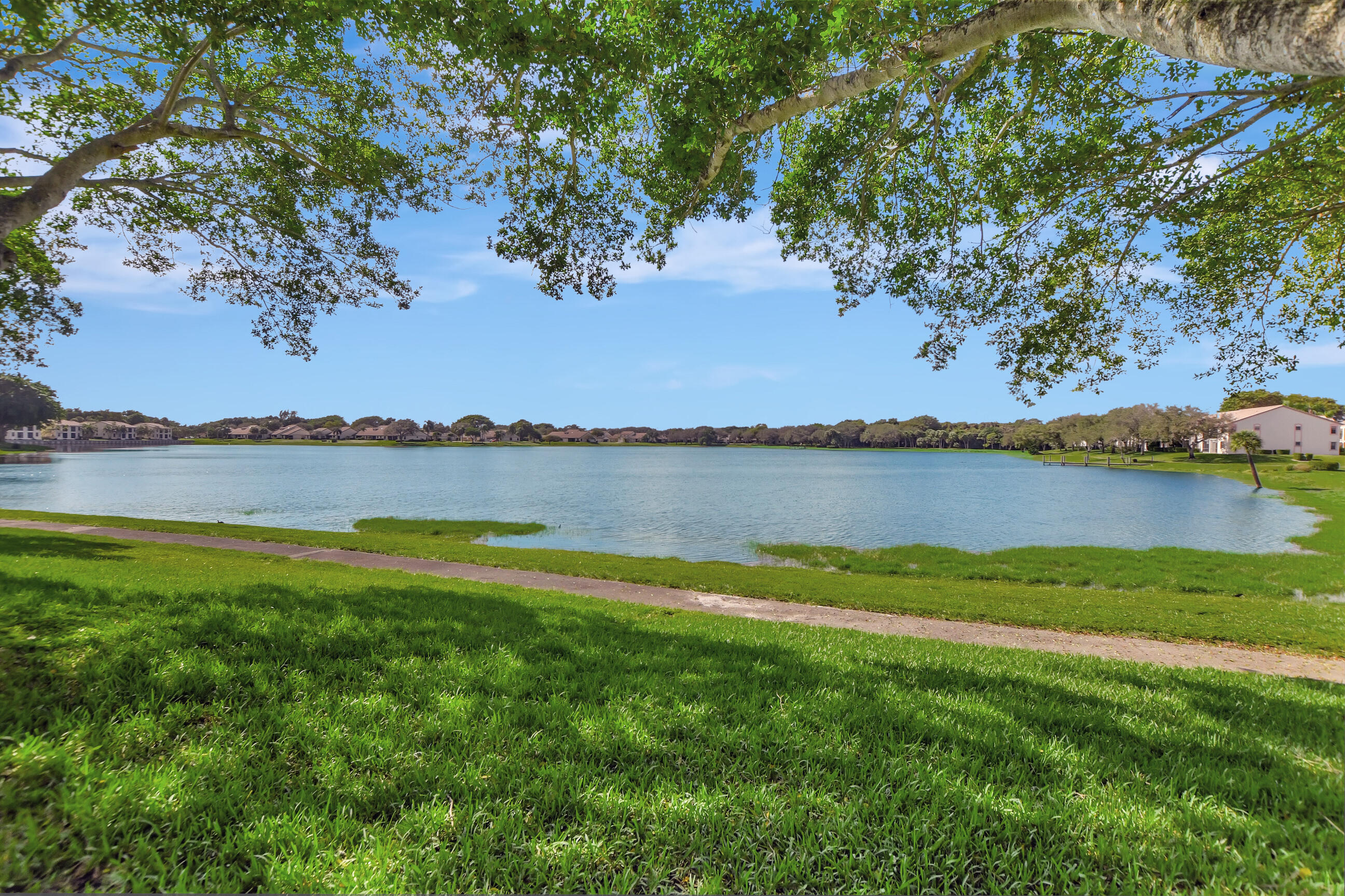 321 Olivewood Place Unit: O221