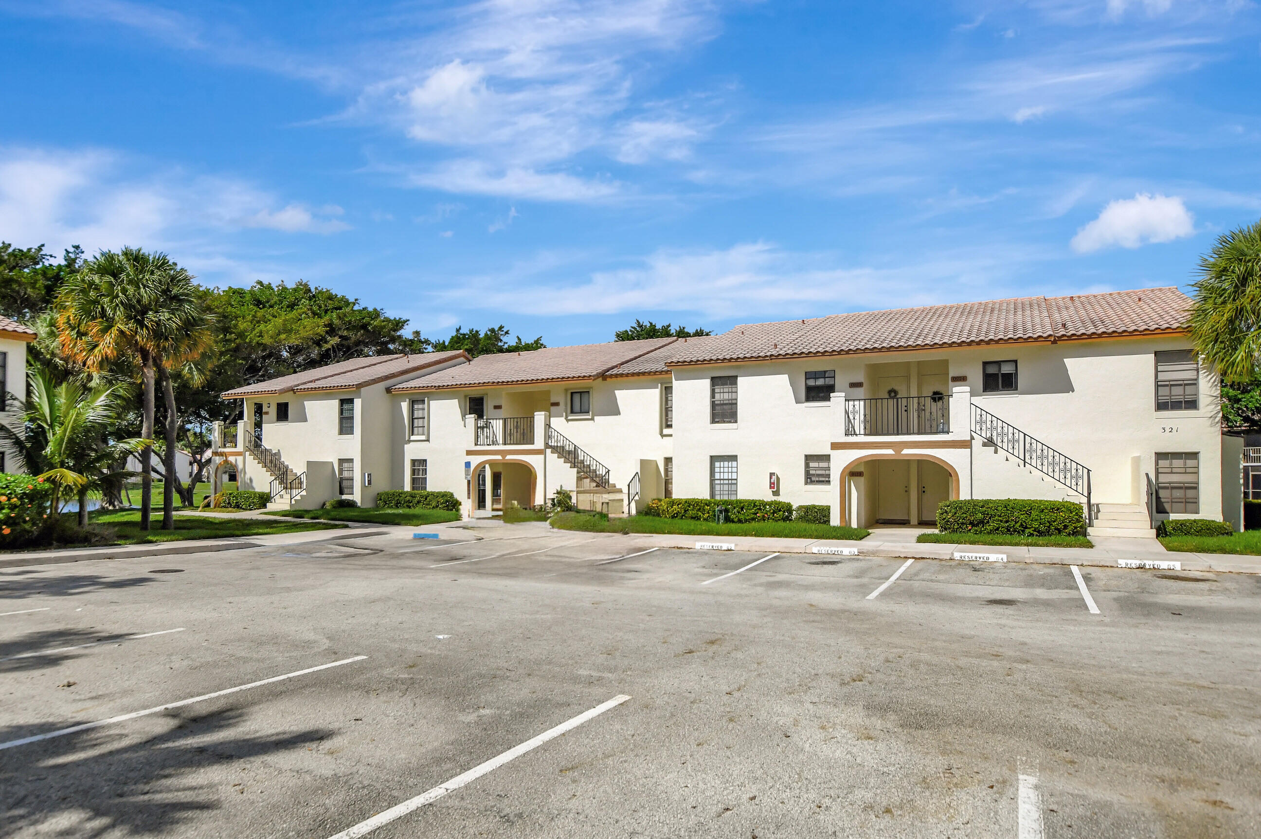 321 Olivewood Place Unit: O221