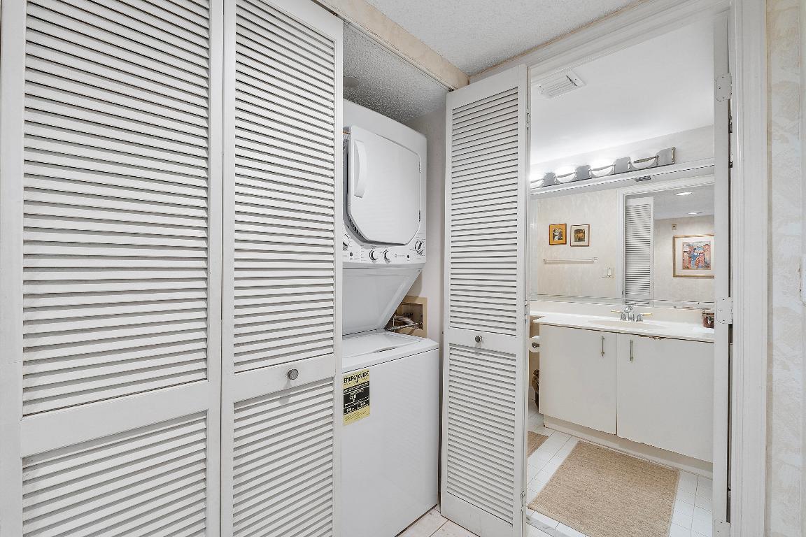 9575 Weldon Circle C313, Tamarac Unit: C313