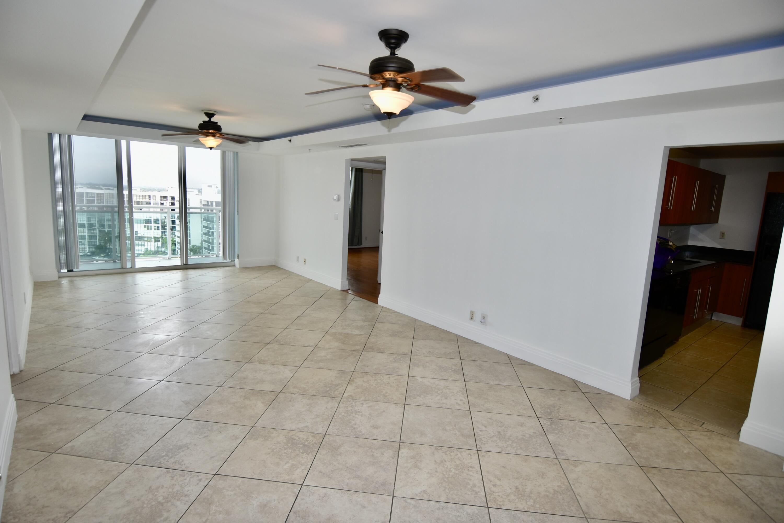 3000 S Ocean Drive Unit: 1000