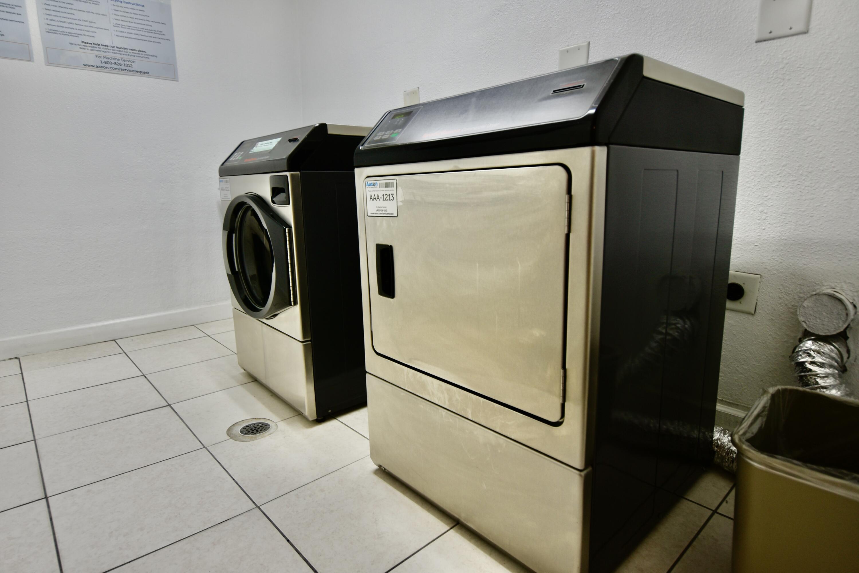 3000 S Ocean Drive Unit: 1000