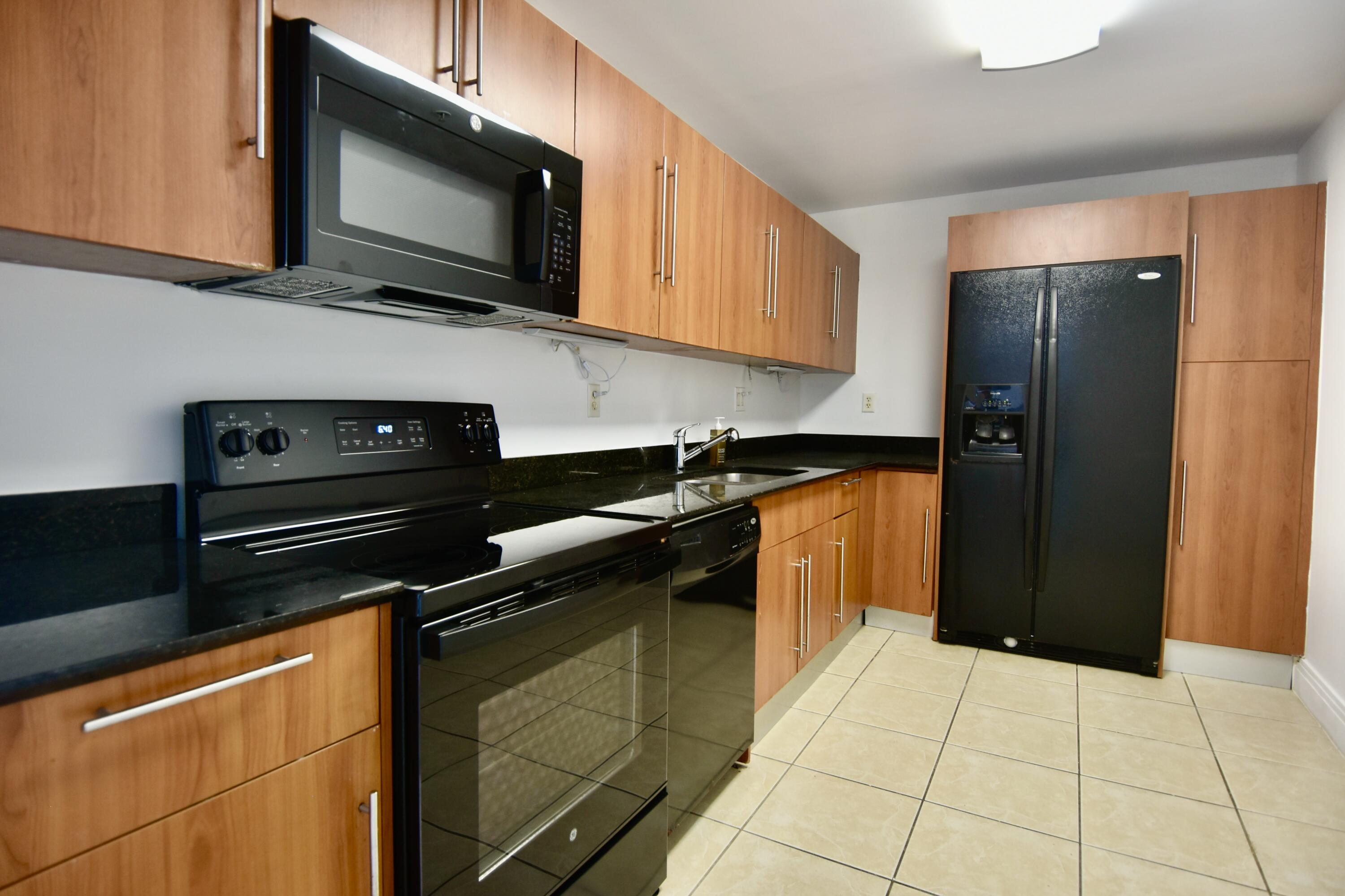 3000 S Ocean Drive Unit: 1000