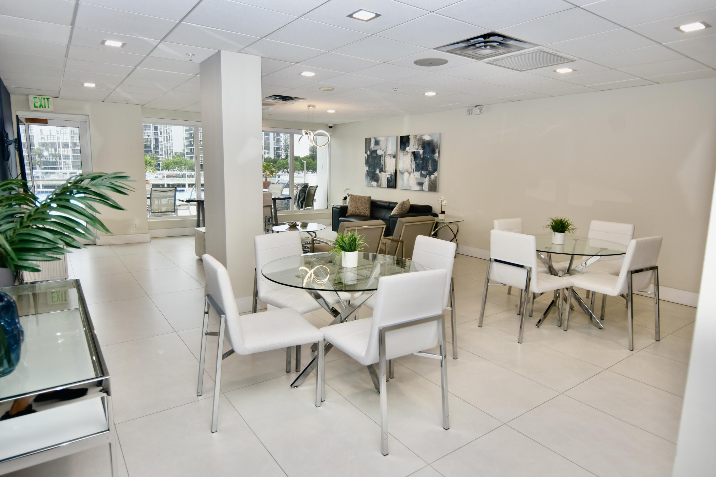 3000 S Ocean Drive Unit: 1000