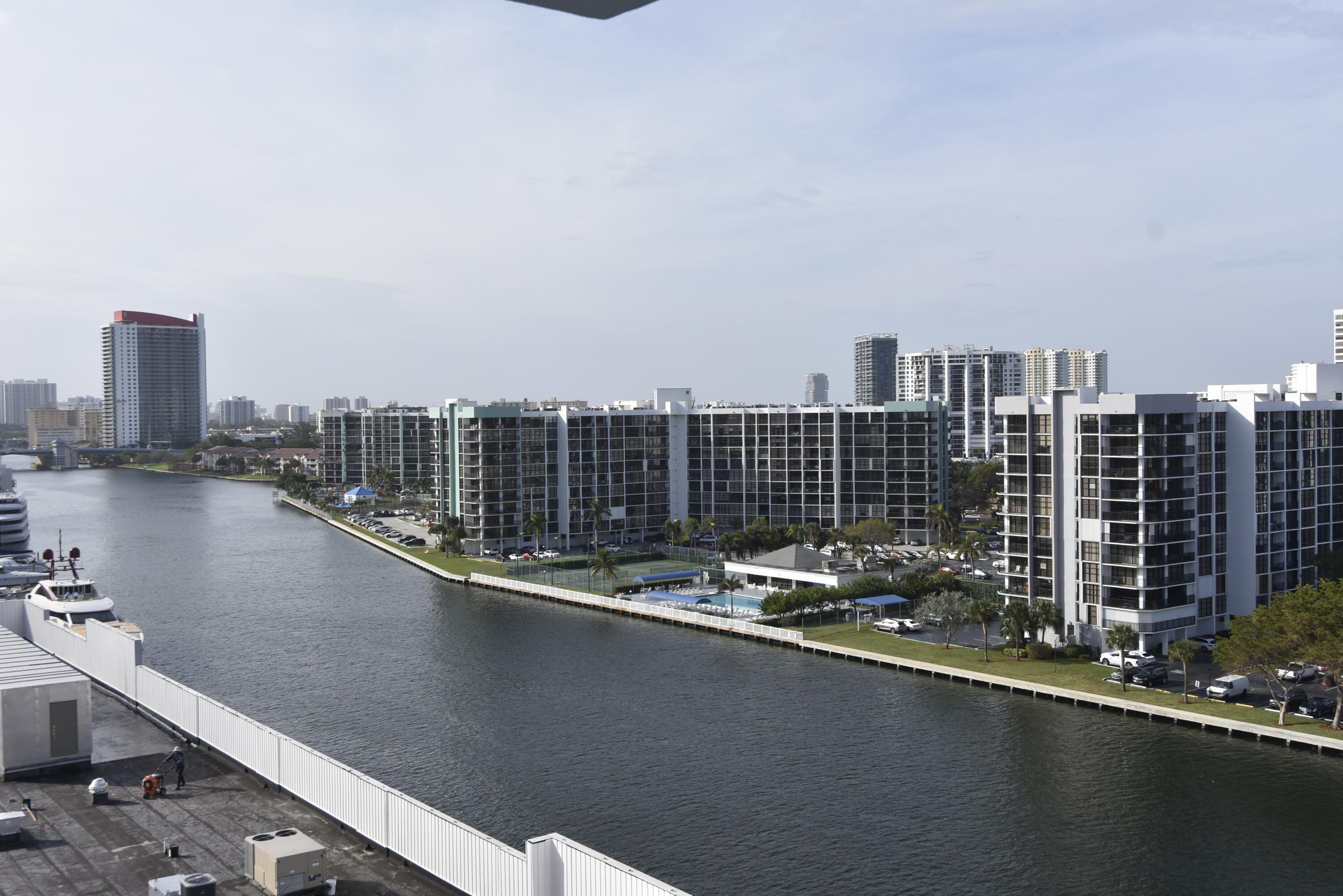 3000 S Ocean Drive Unit: 1000