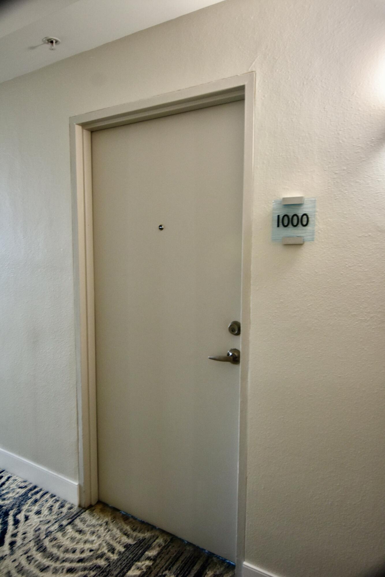 3000 S Ocean Drive Unit: 1000