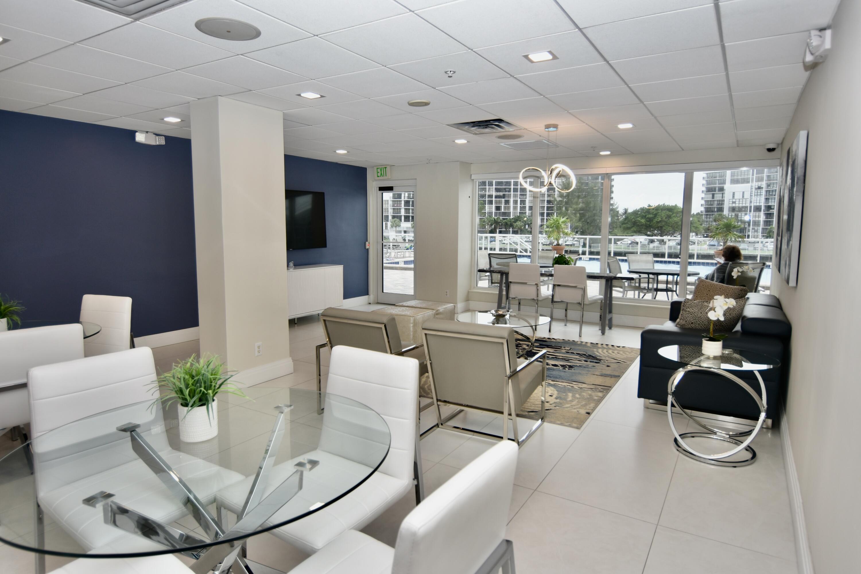 3000 S Ocean Drive Unit: 1000