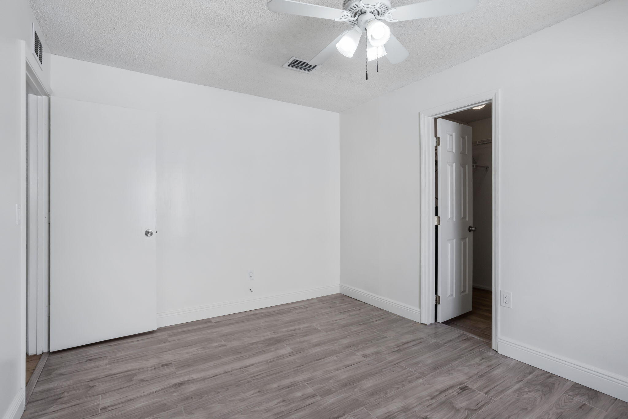714 NW 42 Way