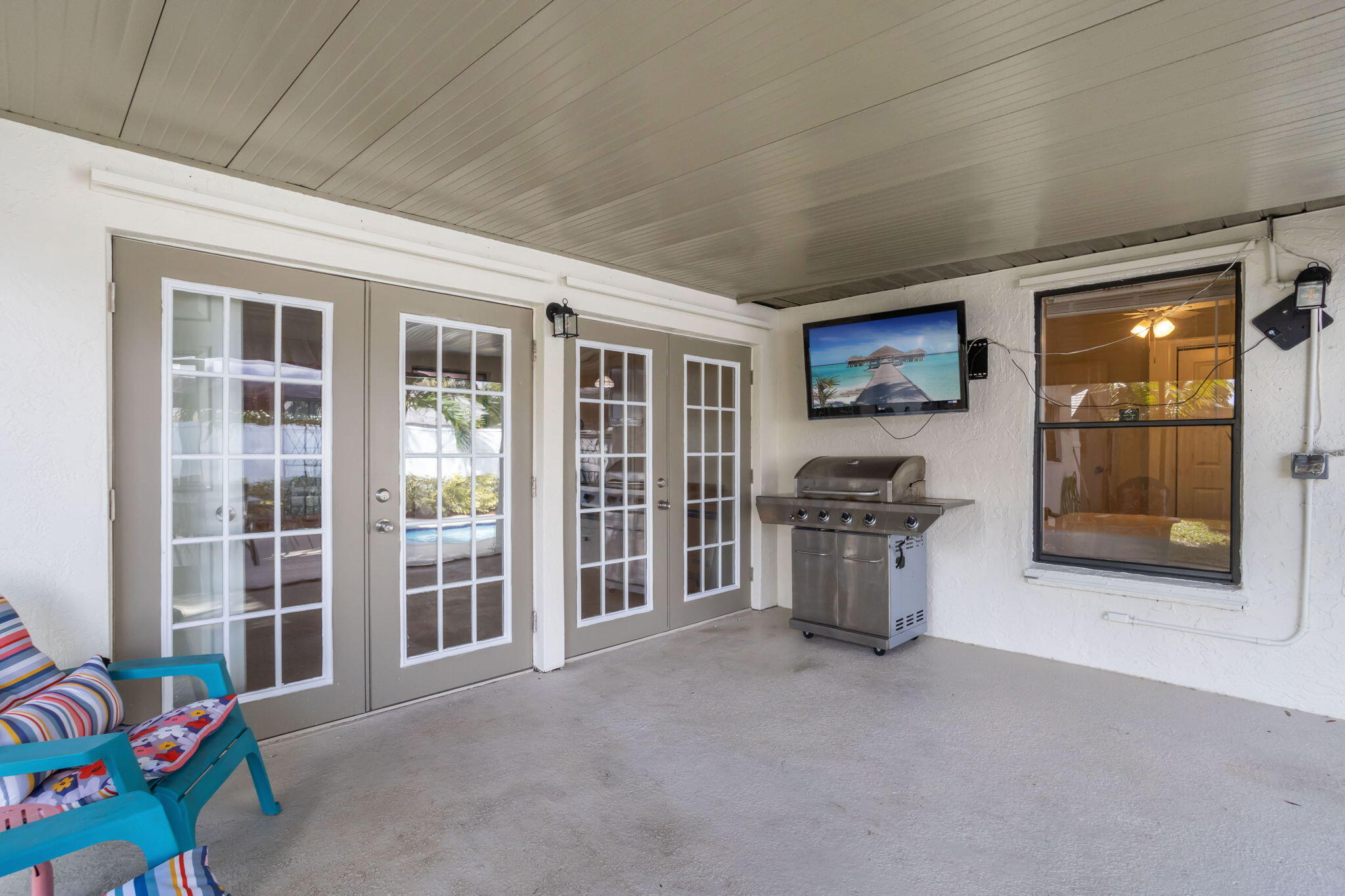 714 NW 42 Way