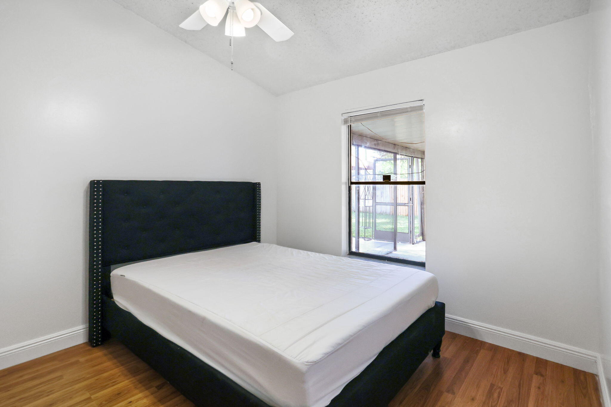 714 NW 42 Way