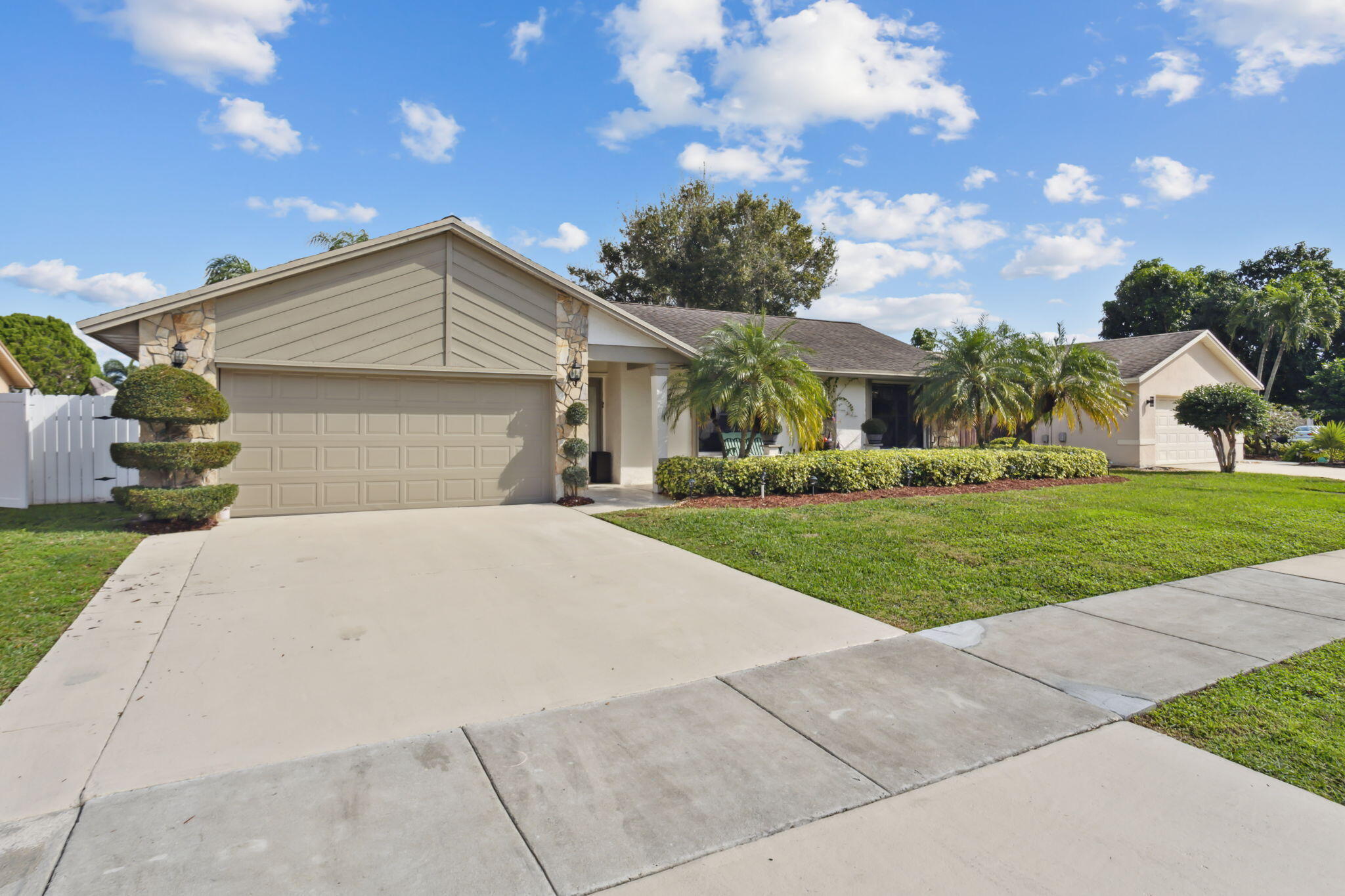 714 NW 42 Way