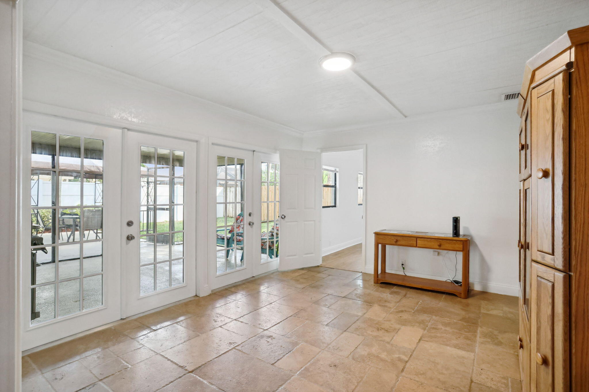 714 NW 42 Way
