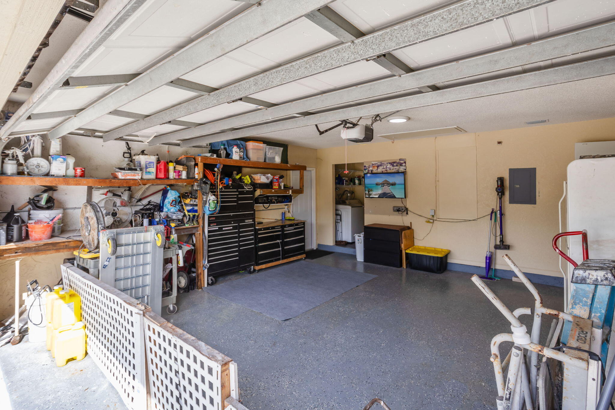 714 NW 42 Way