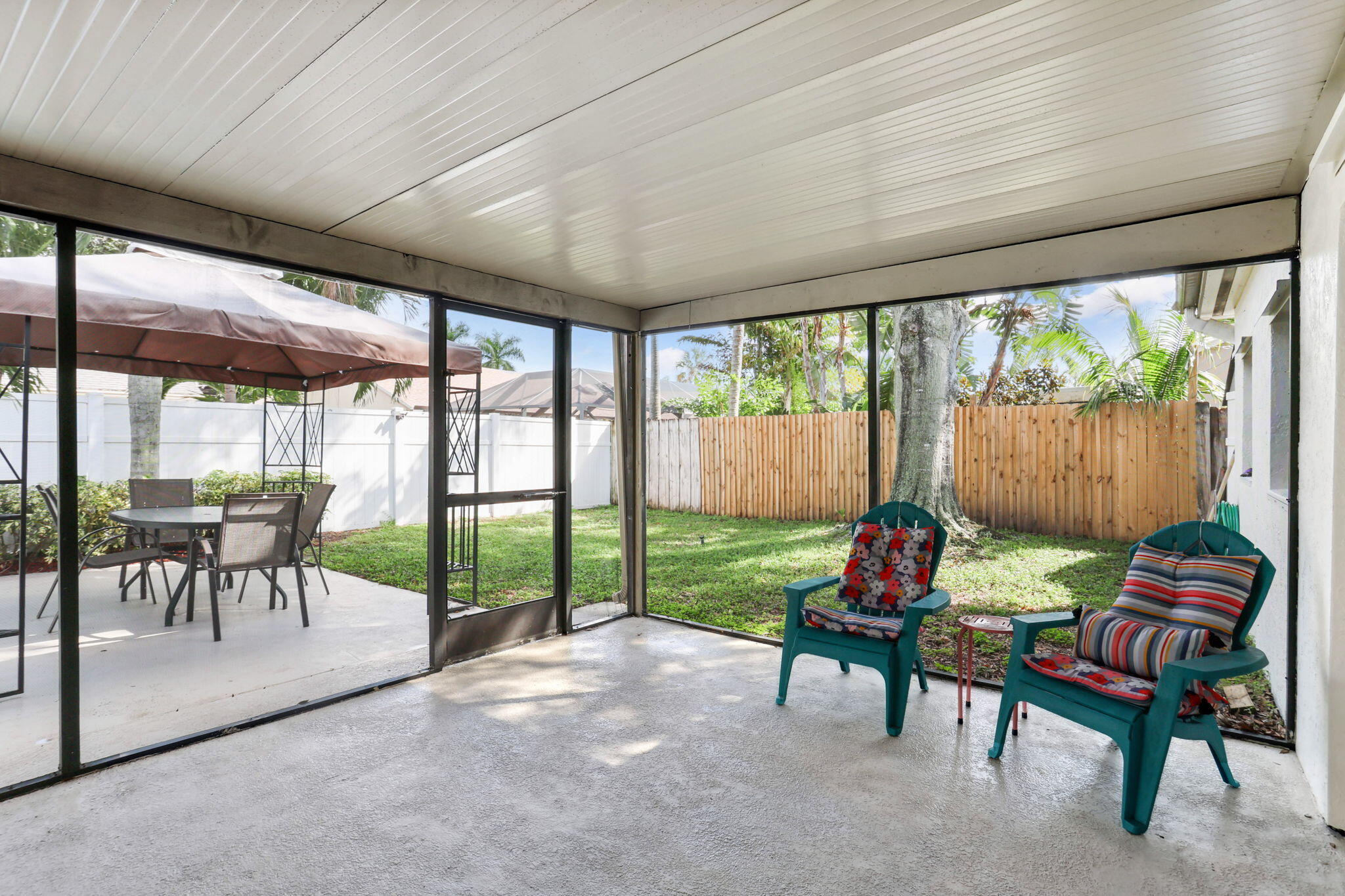714 NW 42 Way