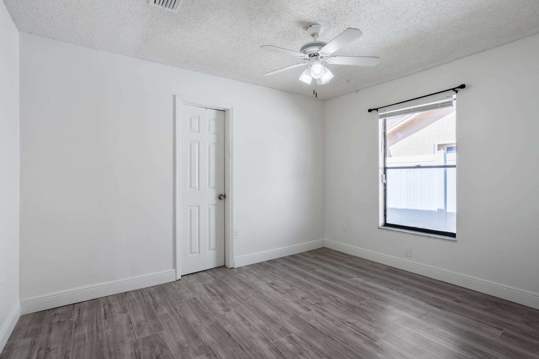 714 NW 42 Way