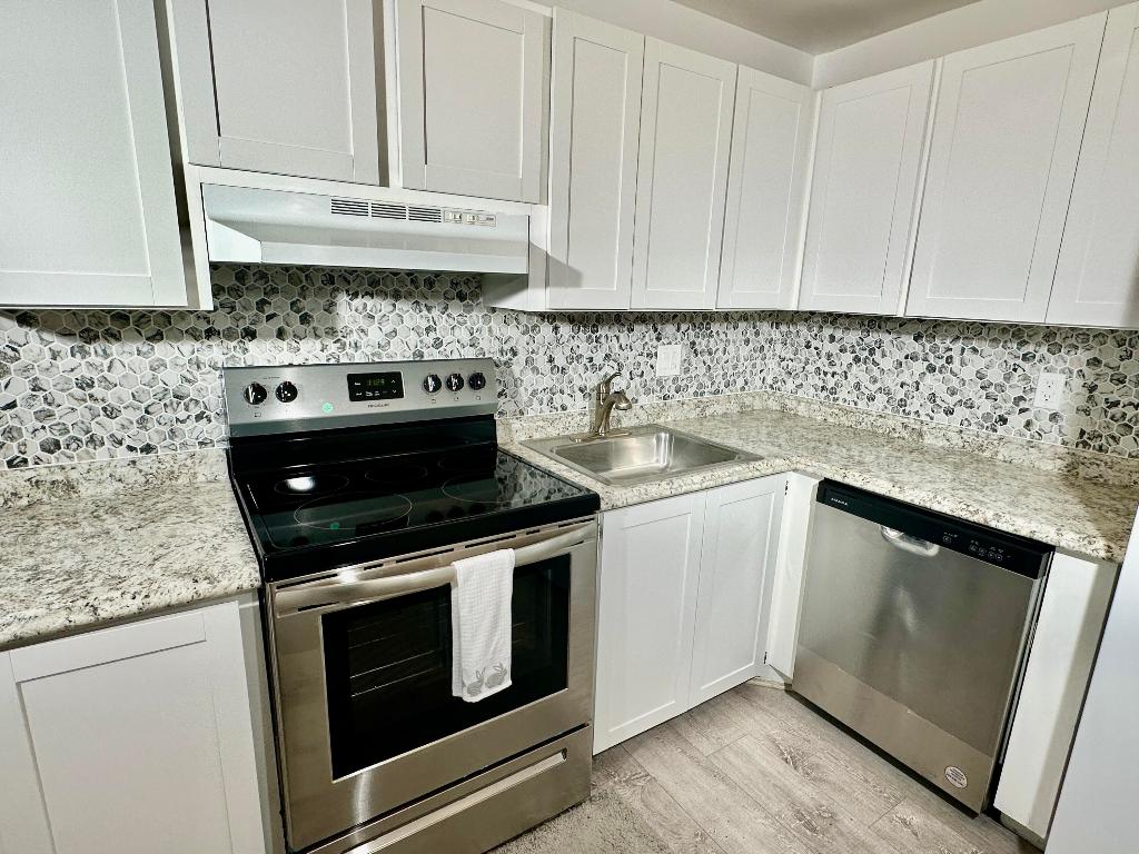 460 NW 20th Street Unit: 2110