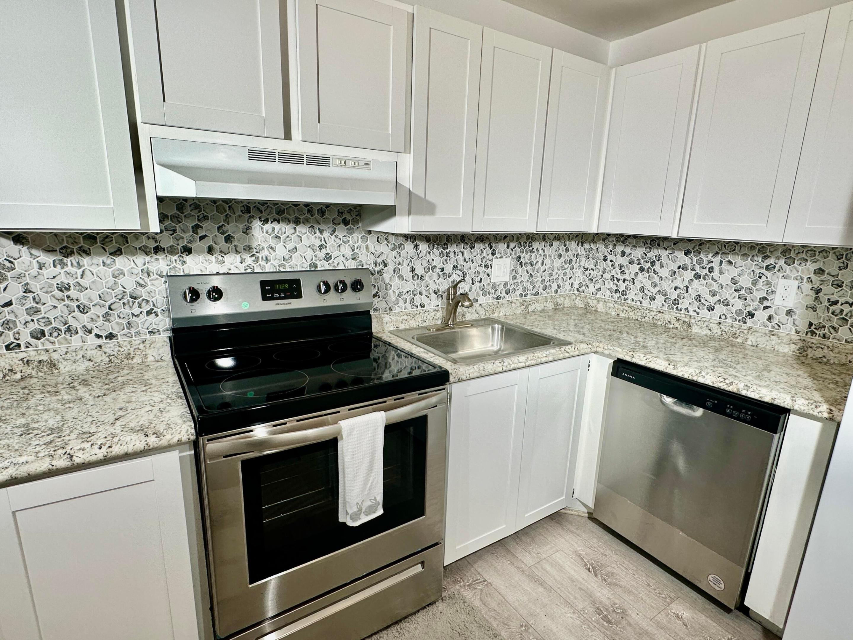 460 NW 20th Street Unit: 2110