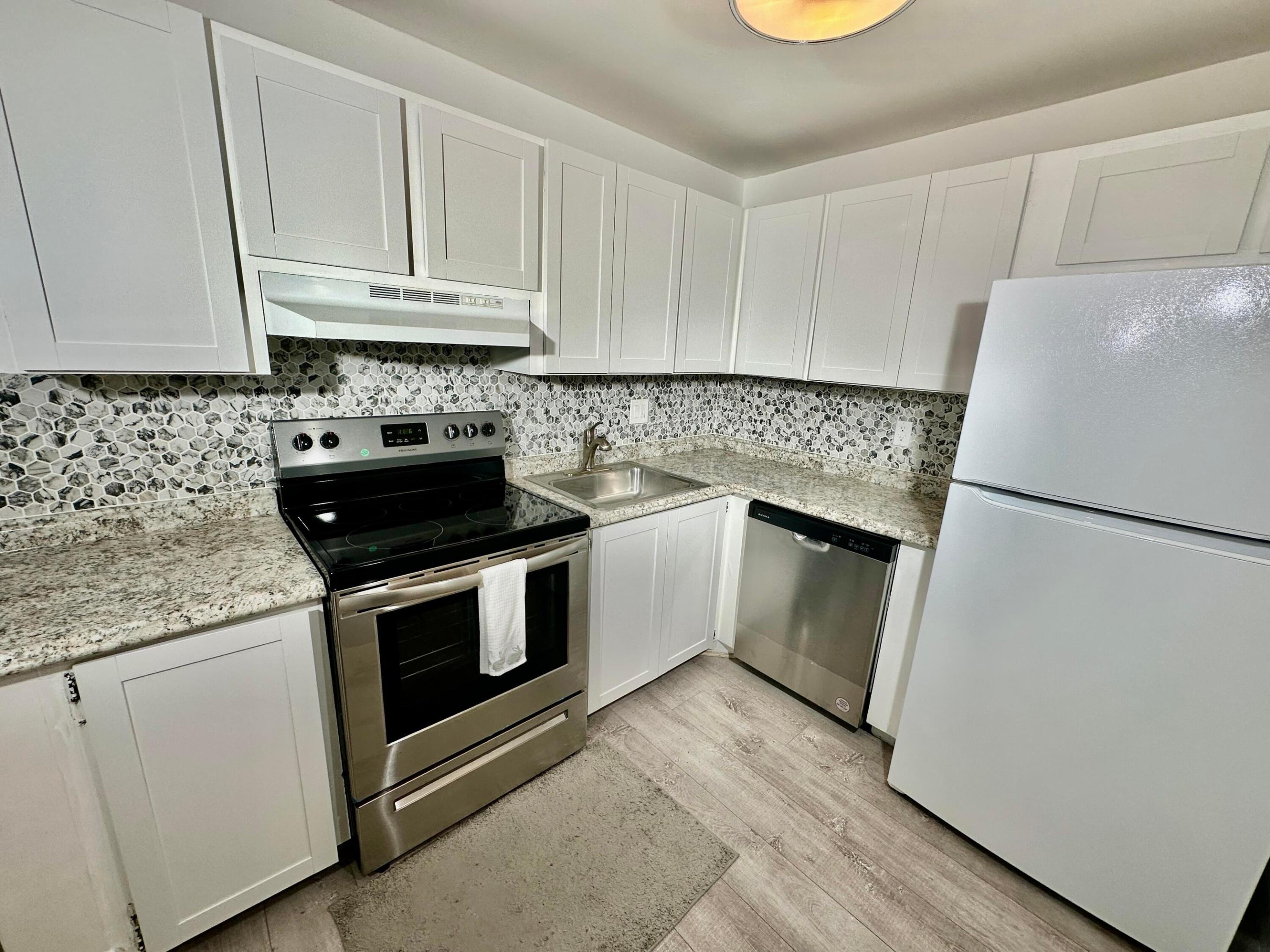 460 NW 20th Street Unit: 2110