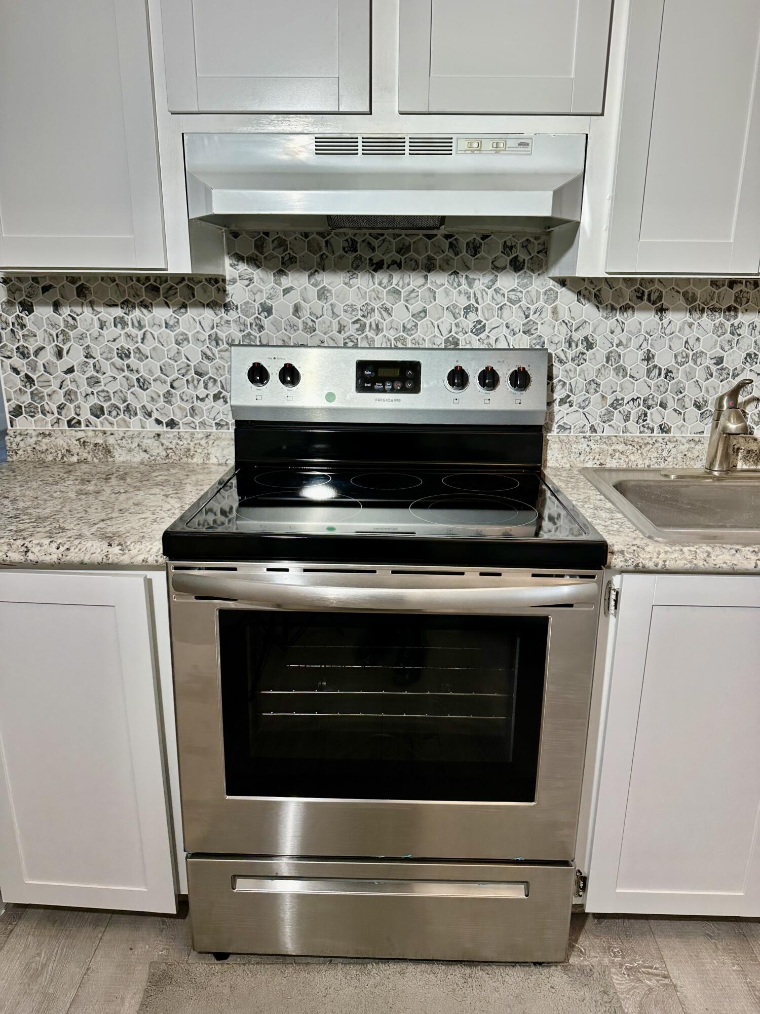 460 NW 20th Street Unit: 2110