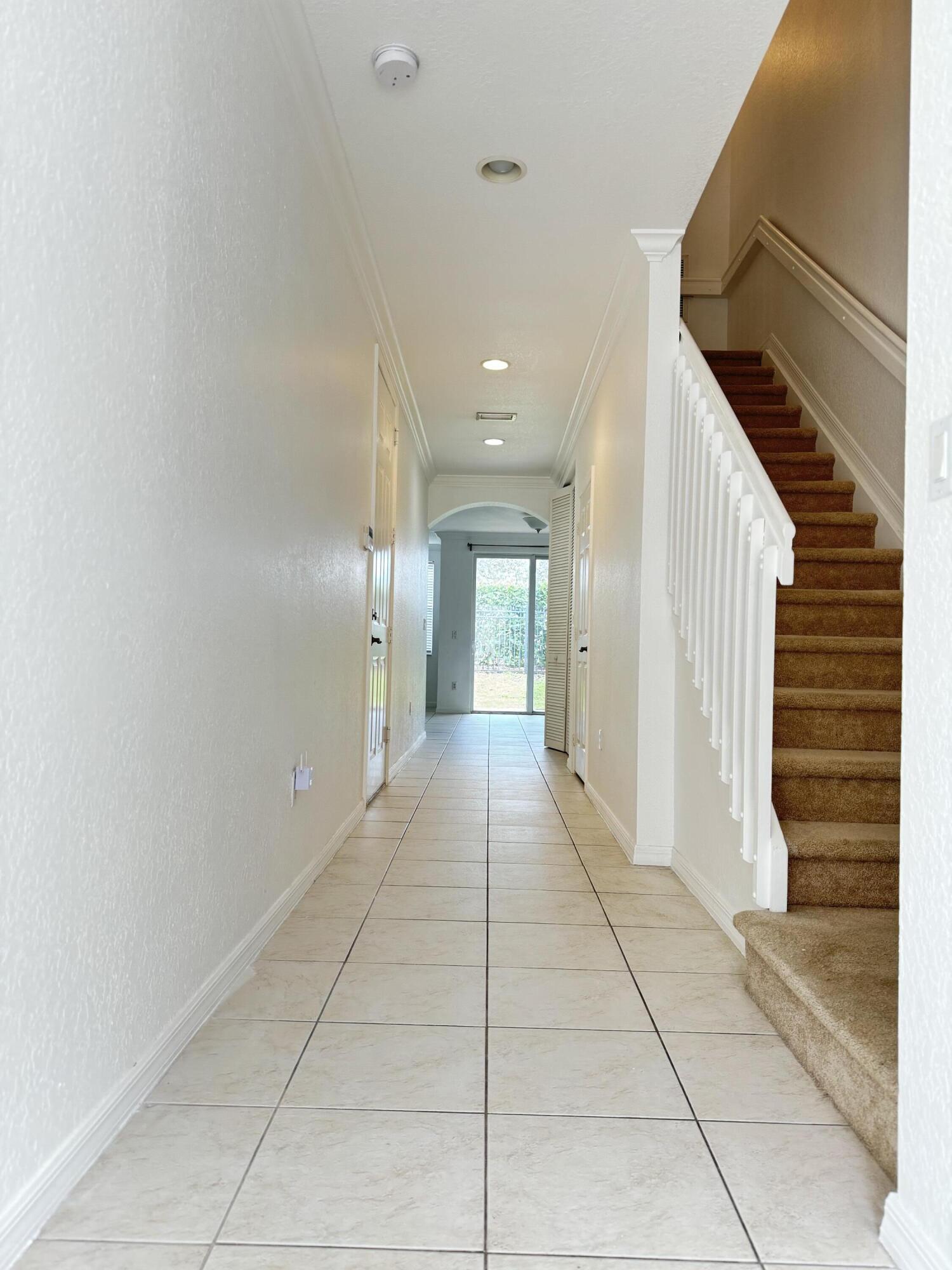 1015 Ventnor Avenue Unit: 3g