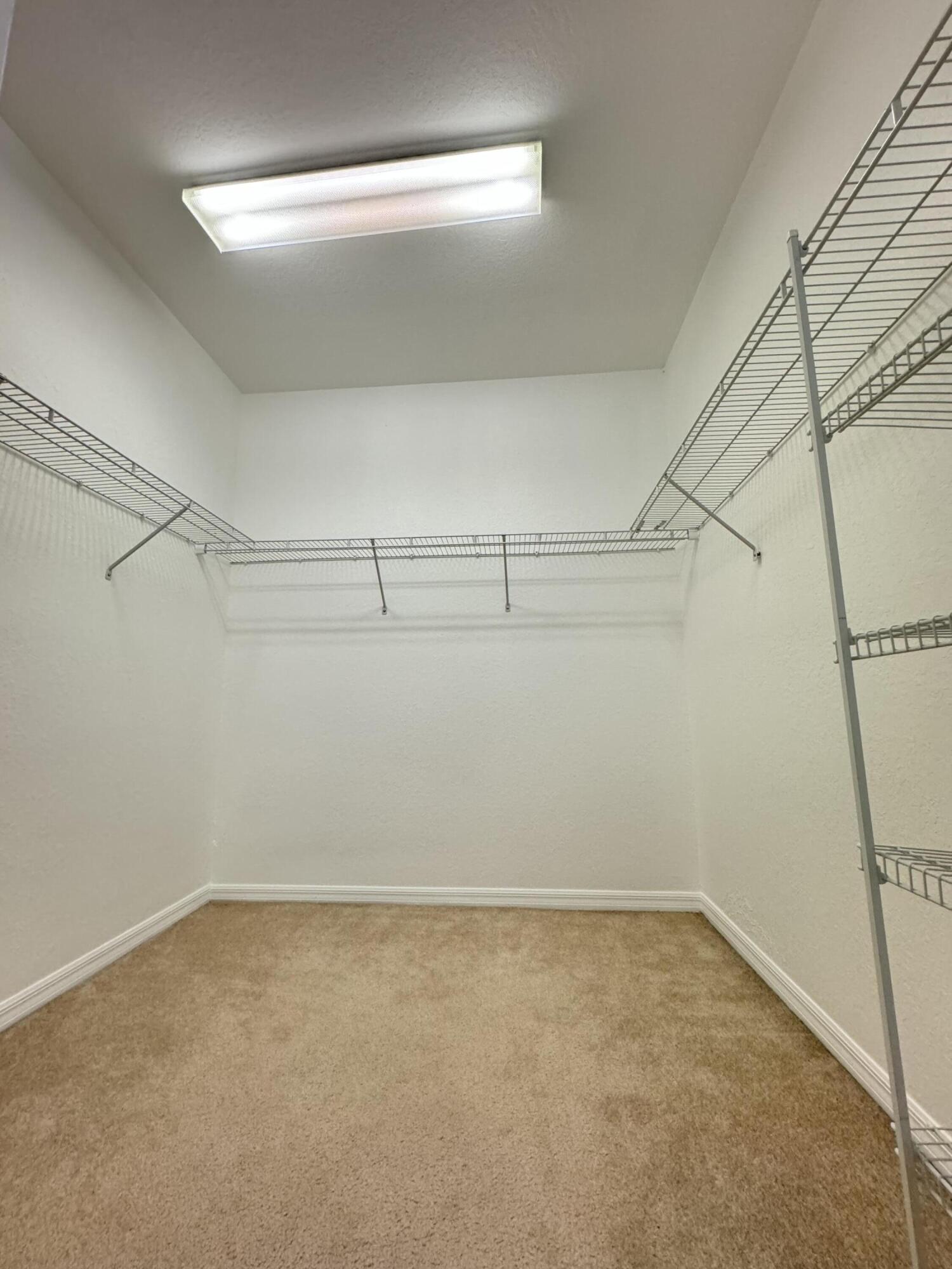 1015 Ventnor Avenue Unit: 3g