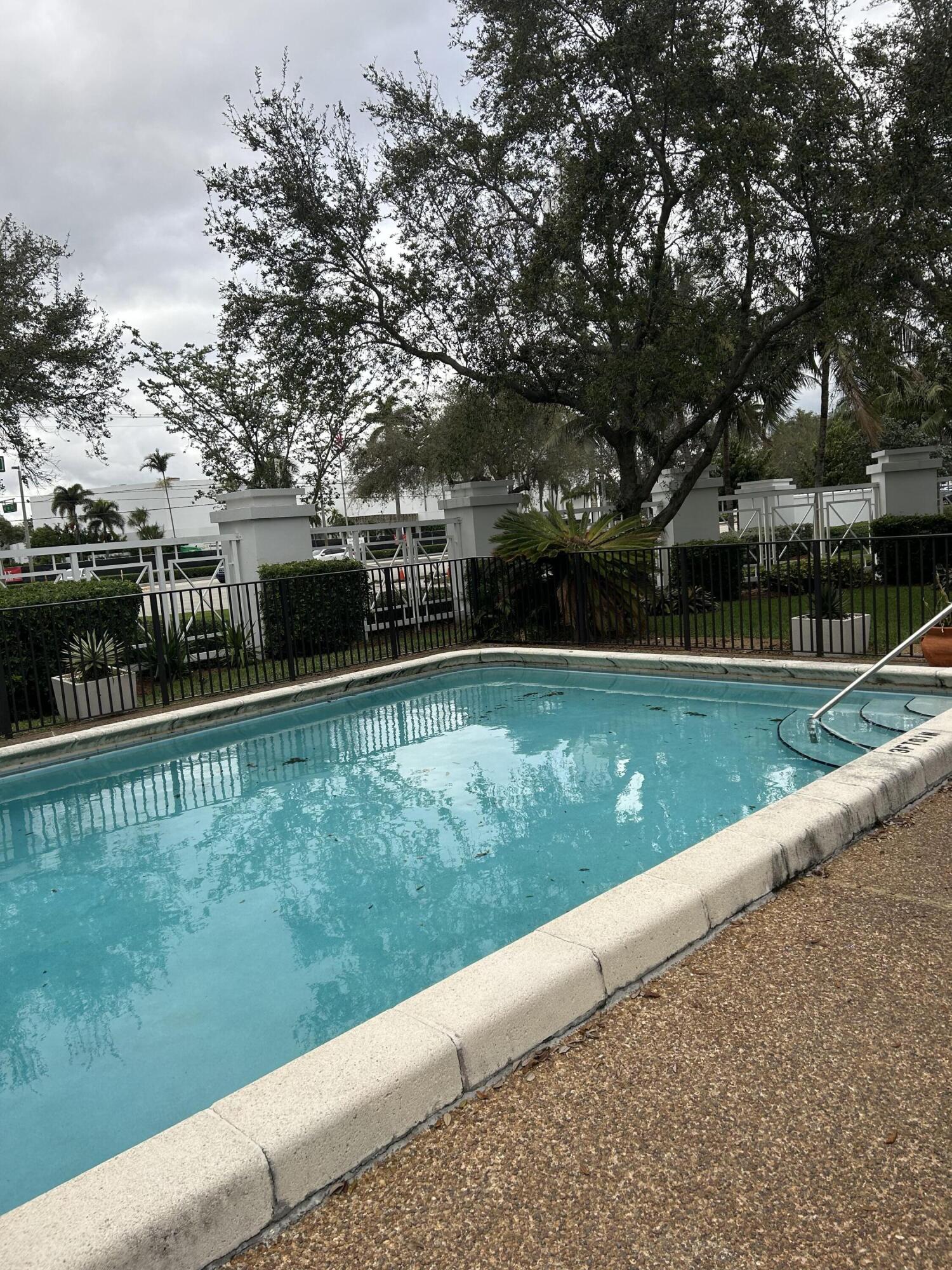 5495 NE 25th Avenue 204, Fort Lauderdale Unit: 204