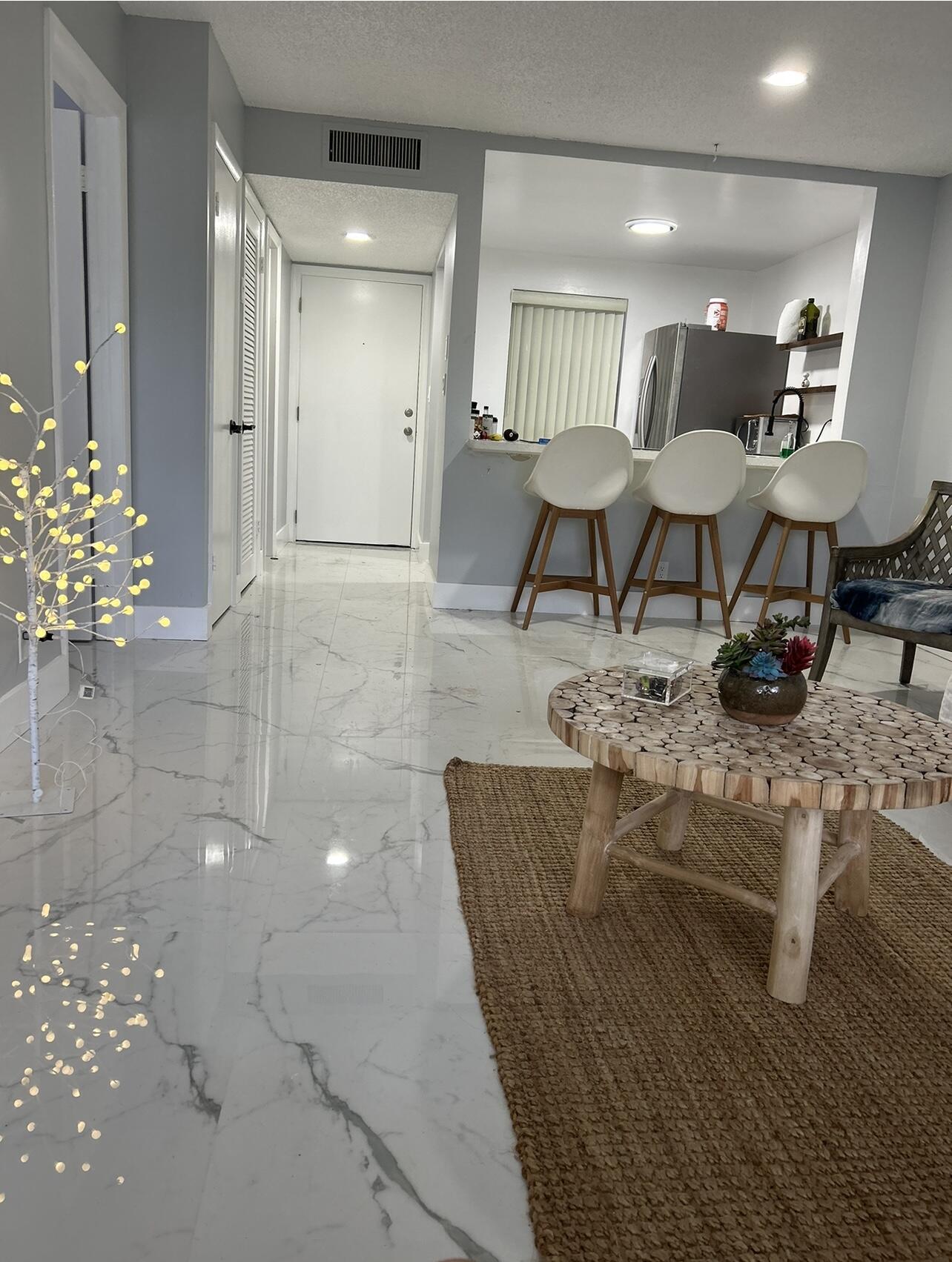 5495 NE 25th Avenue 204, Fort Lauderdale Unit: 204